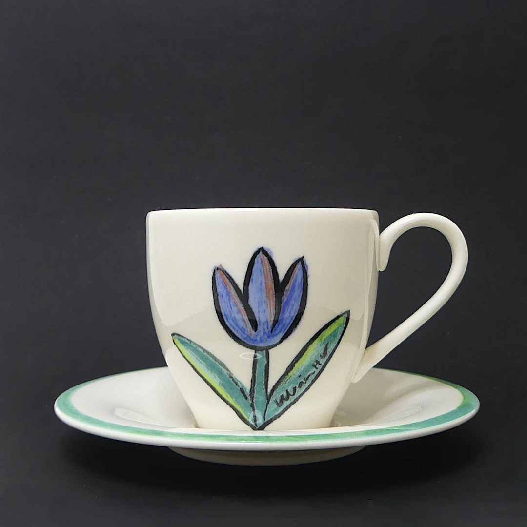 ULRICA HYDMAN-VALLIEN. kaffekoppar med fat, sex stycken.