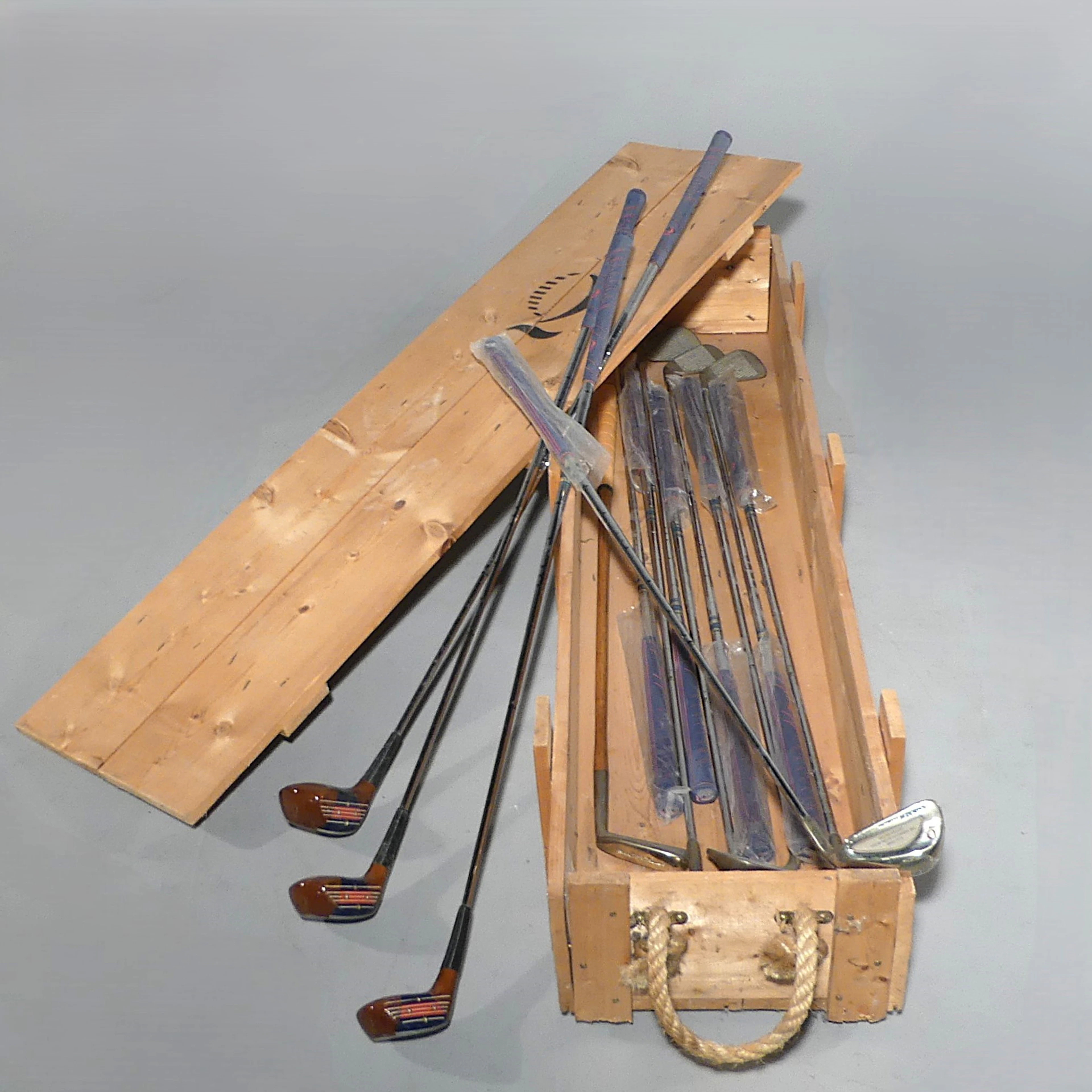 VINTAGE SWILKEN GOLFKLUBBOR. Komplett set QE2 Limited Edition Swilken