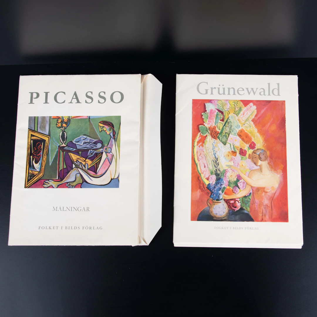 GRAFISKA MAPPAR. 2 stycken, Picasso och Grünewald.