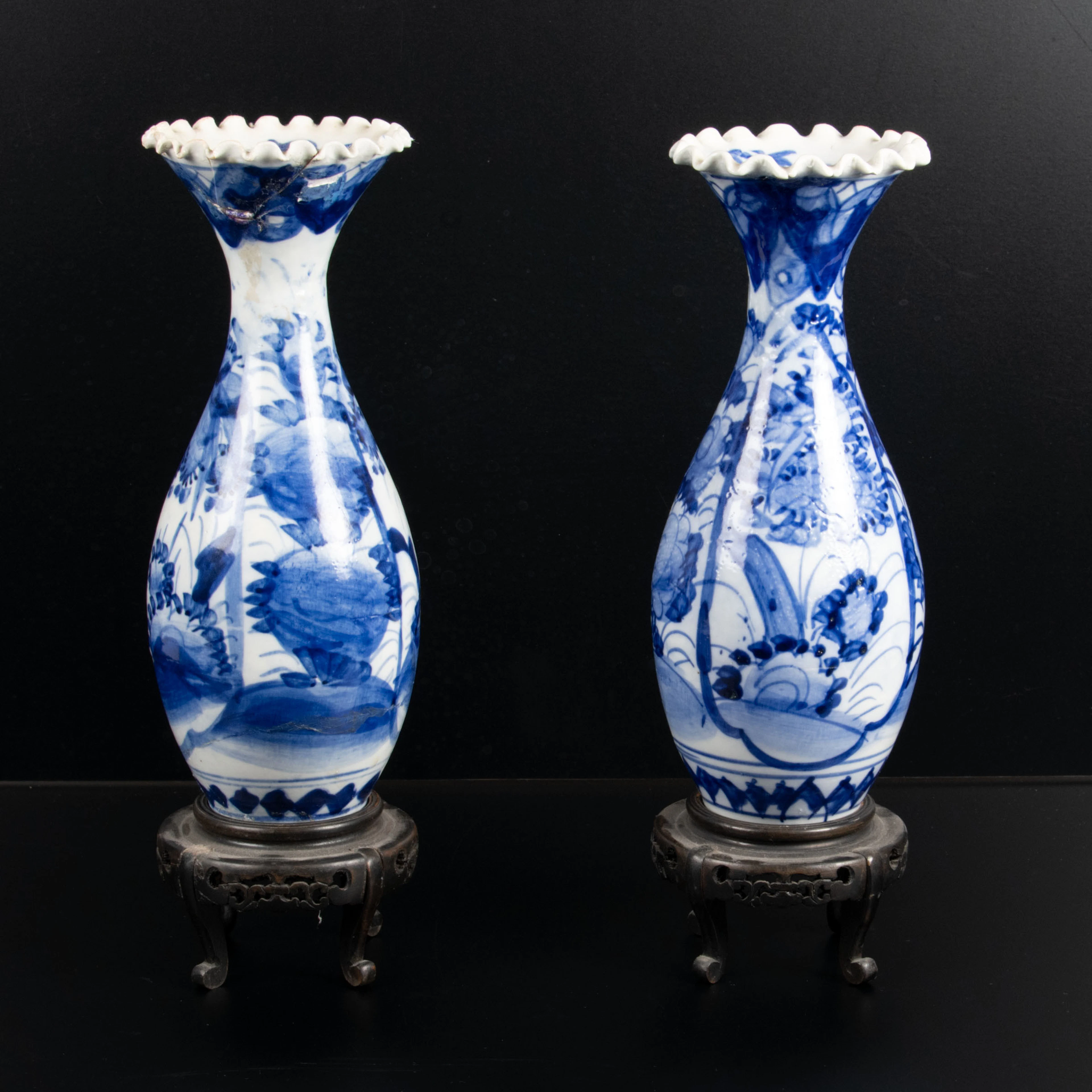 VASER, 2 st, porslin, Kina.