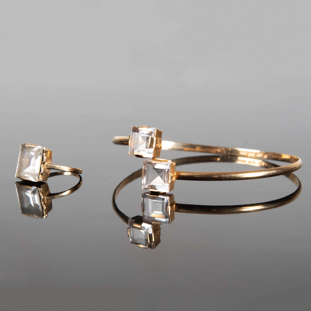 ARMRING och RING 18K. Guld, 1960-tal.