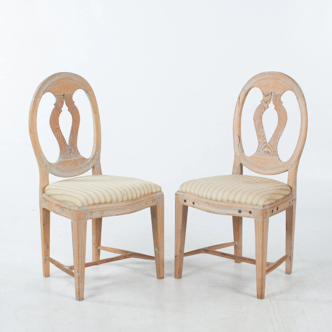 STOLAR, 2 st, s.k. svenska modellen, gustavianska, 1700-talets andra hälft.