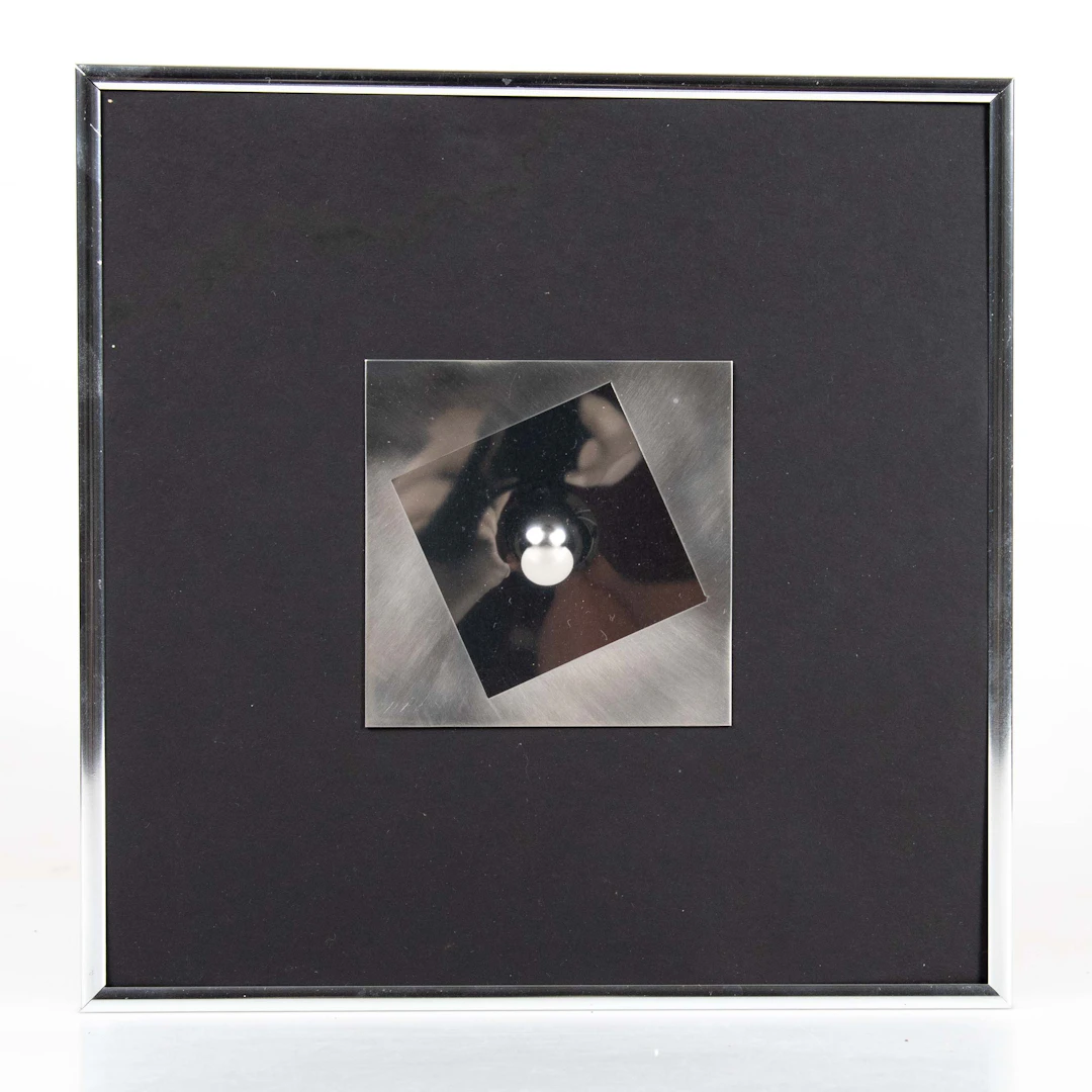 ALEXIUS HUBER. Optiskt koncept, metallrelief.