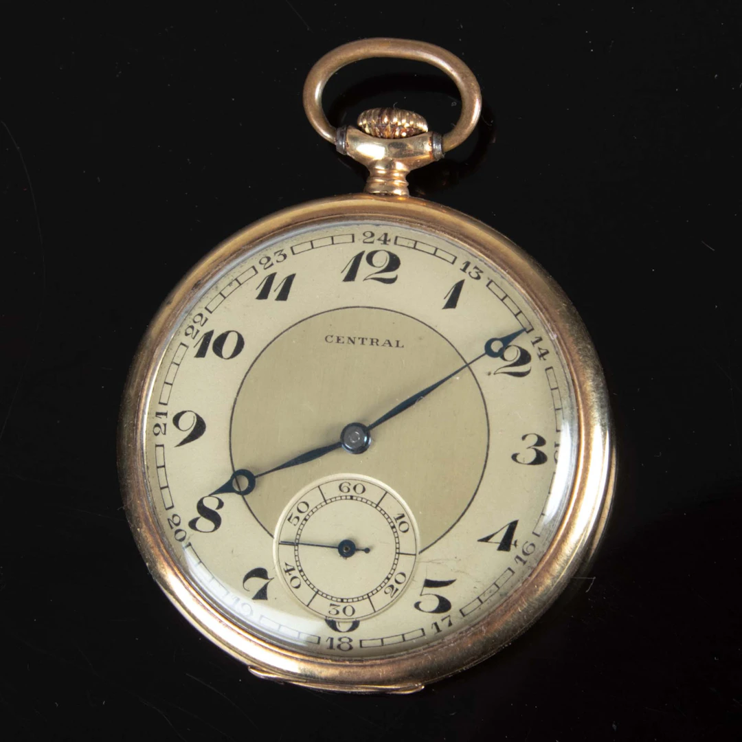 FICKUR, Central, 14K guld, tidigt 1900-tal. 83,51 gram.