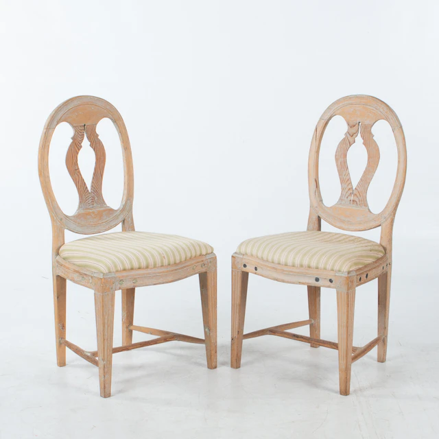 STOLAR, 2 st, s.k. svenska modellen, gustavianska, 1700-talets andra hälft.