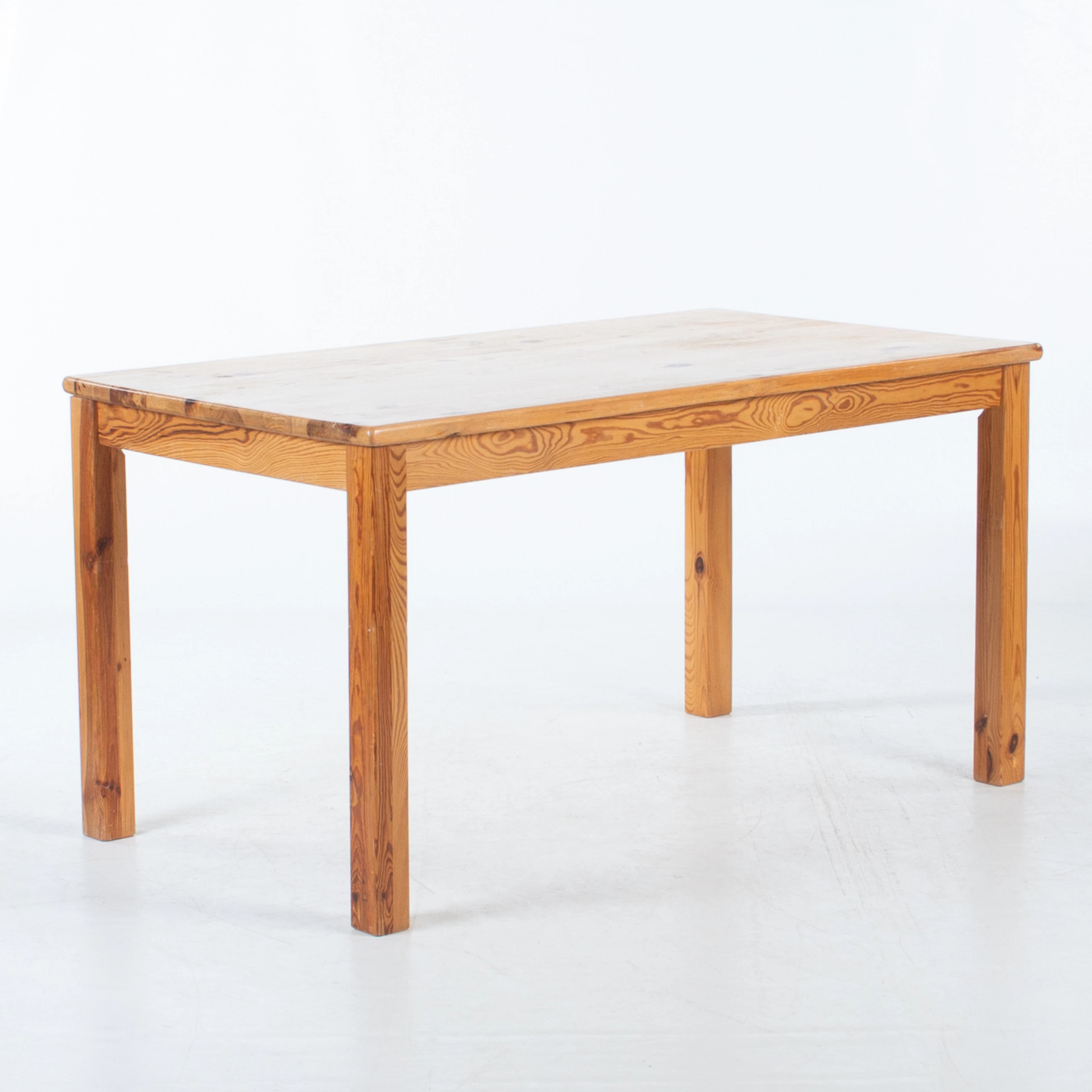 KARIN MOBRING. Matbord "Stabil", furu. IKEA. 1970-tal.
