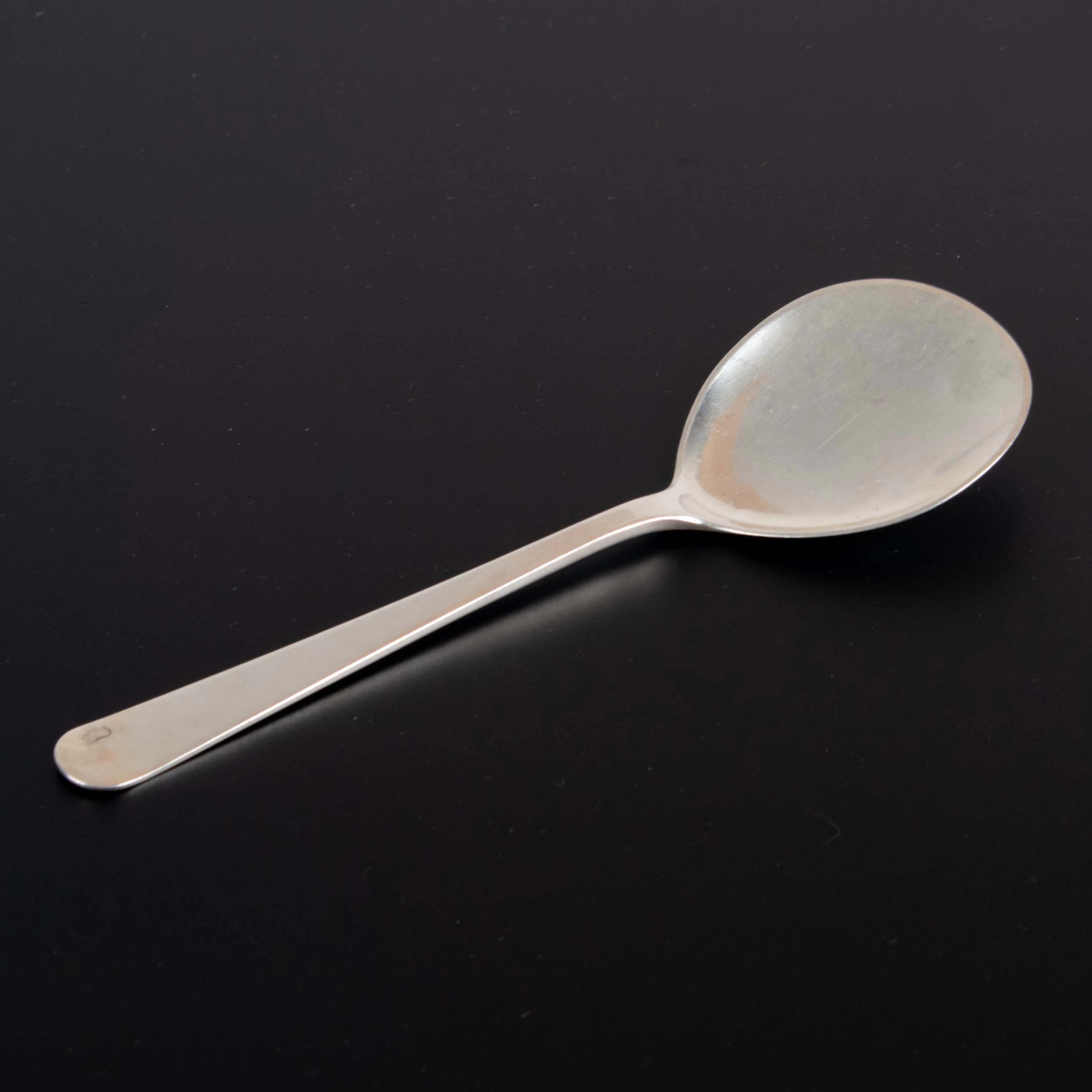 WIWEN NILSSON. KAKSPADE, SILVER, STÄMPELSIGNERAD, LUND 1963, 45 g.