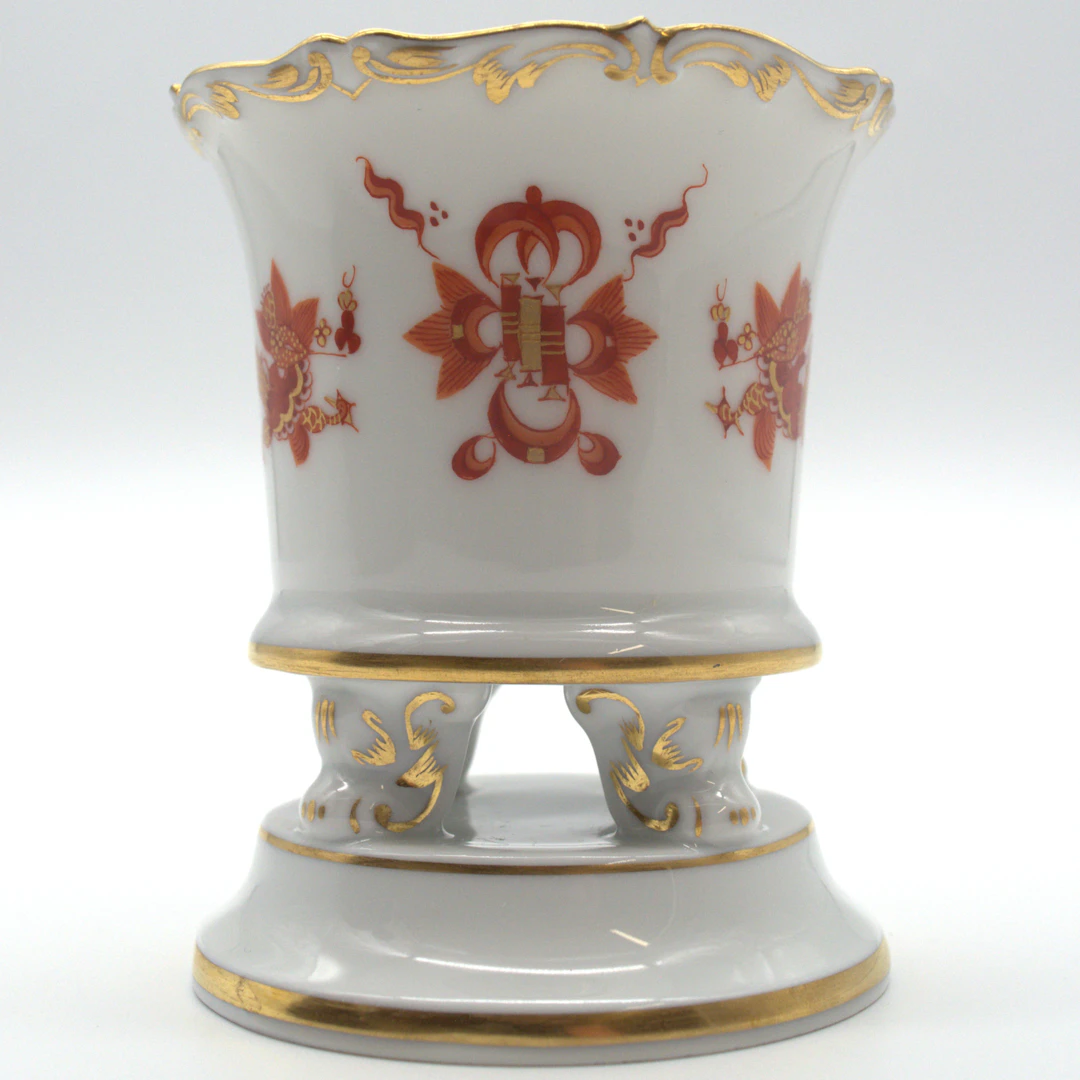 MEISSEN. VASE, HOFDRACHE, VERGOLDET, 1. WAHL, UM 1950.