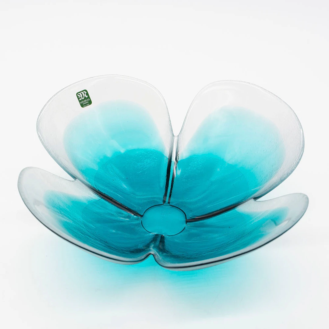 MATS JONASSON. "LUCKY FOUR LEAF", DESIGNERSCHALE AUS STUDIOGLAS, MÅLLERÅS