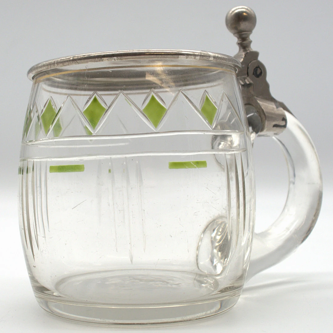 FERDINAND VON POSCHINGER. JUGENDSTIL-GLASKRUG MIT EINEM VERSILBERTEN