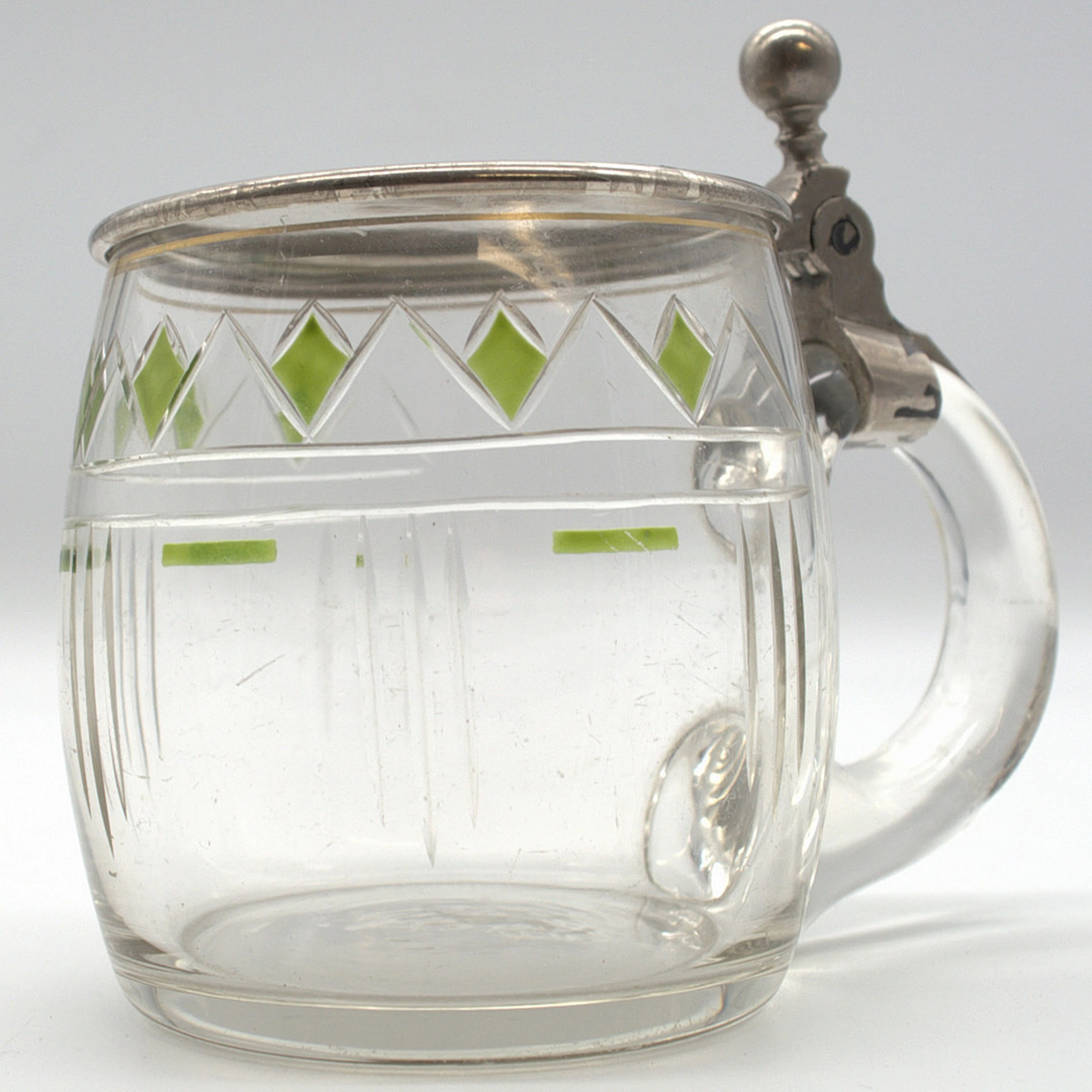 FERDINAND VON POSCHINGER. JUGENDSTIL-GLASKRUG MIT EINEM VERSILBERTEN