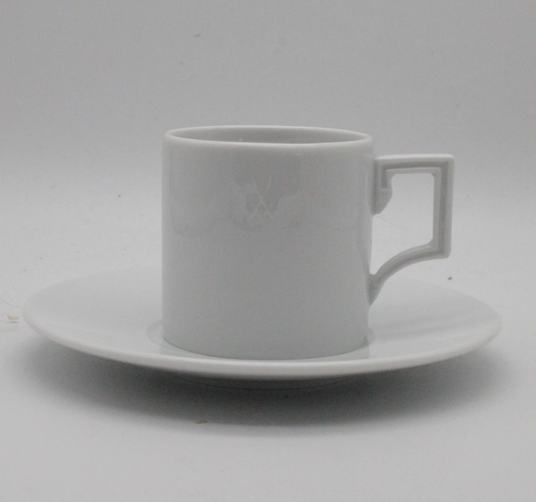 MEISSEN,BERLIN, ESPRESSOTASSE MIT UNTERTASSEN 50ML, NEU, 1.WAHL MIT OVP.