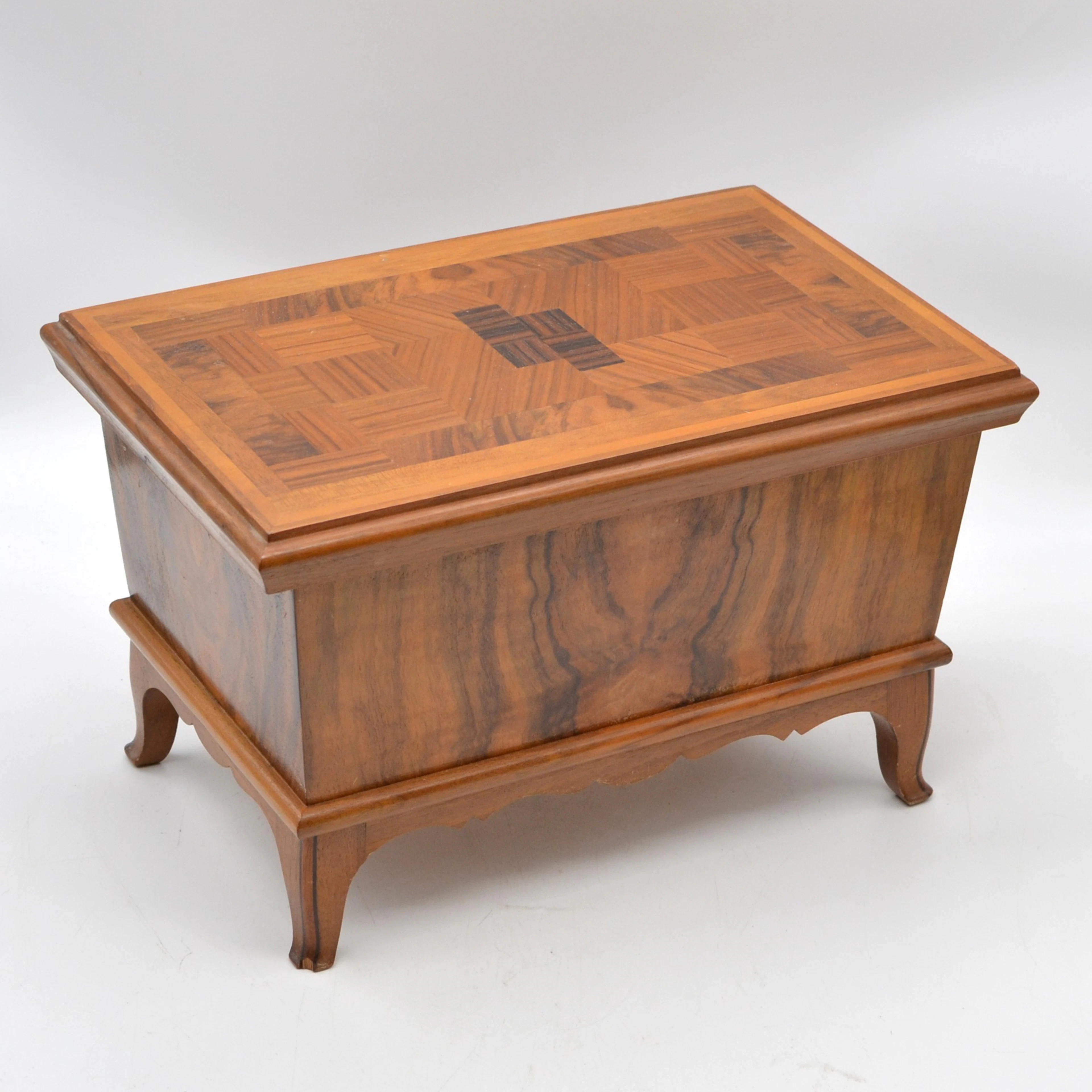 BIEDERMEIER SCHATULLE, HOLZ, INTARSIENARBEIT, MIT EINLEGEFACH, DEUTSCHLAND