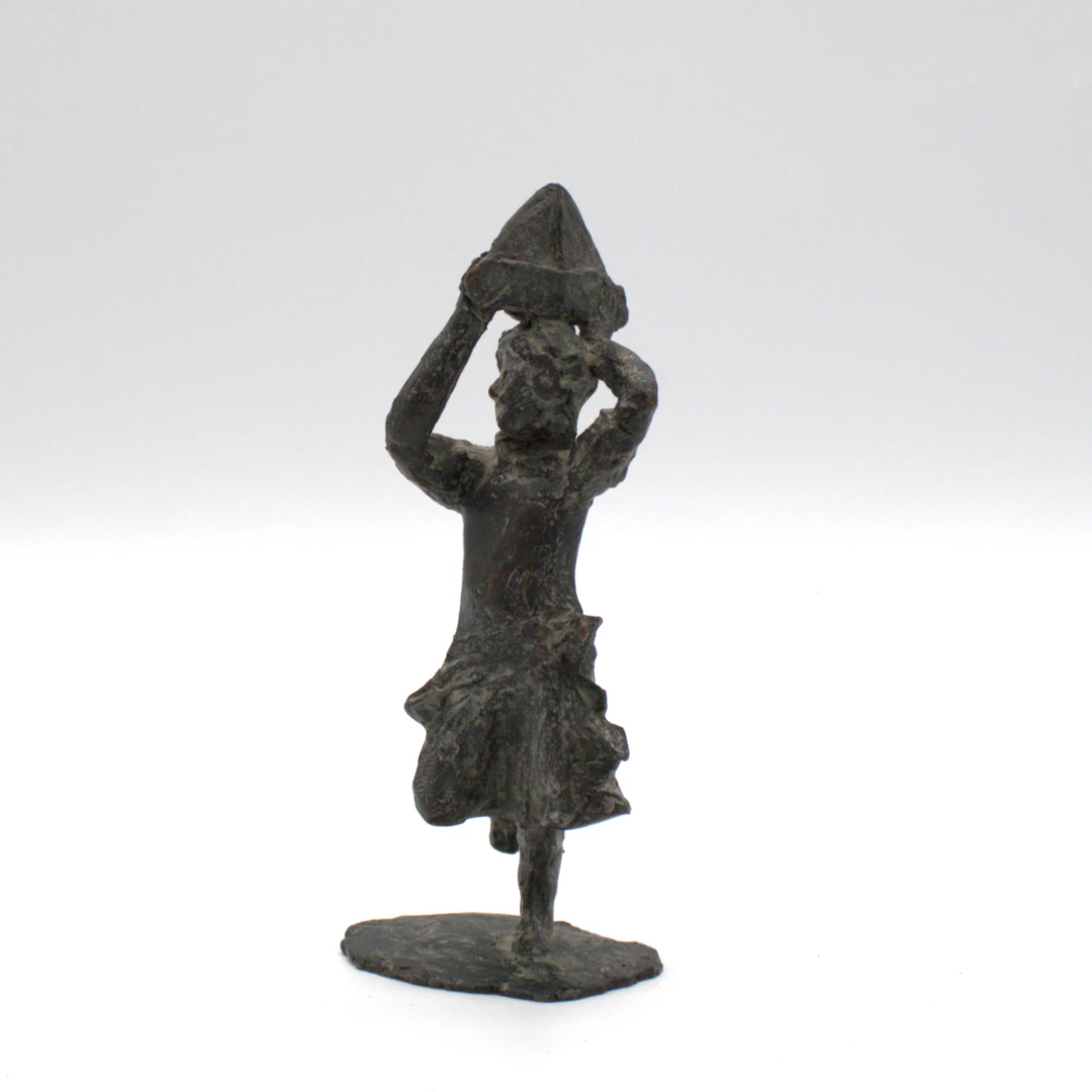 BRUTALISTISCHE BRONZEFIGUR.