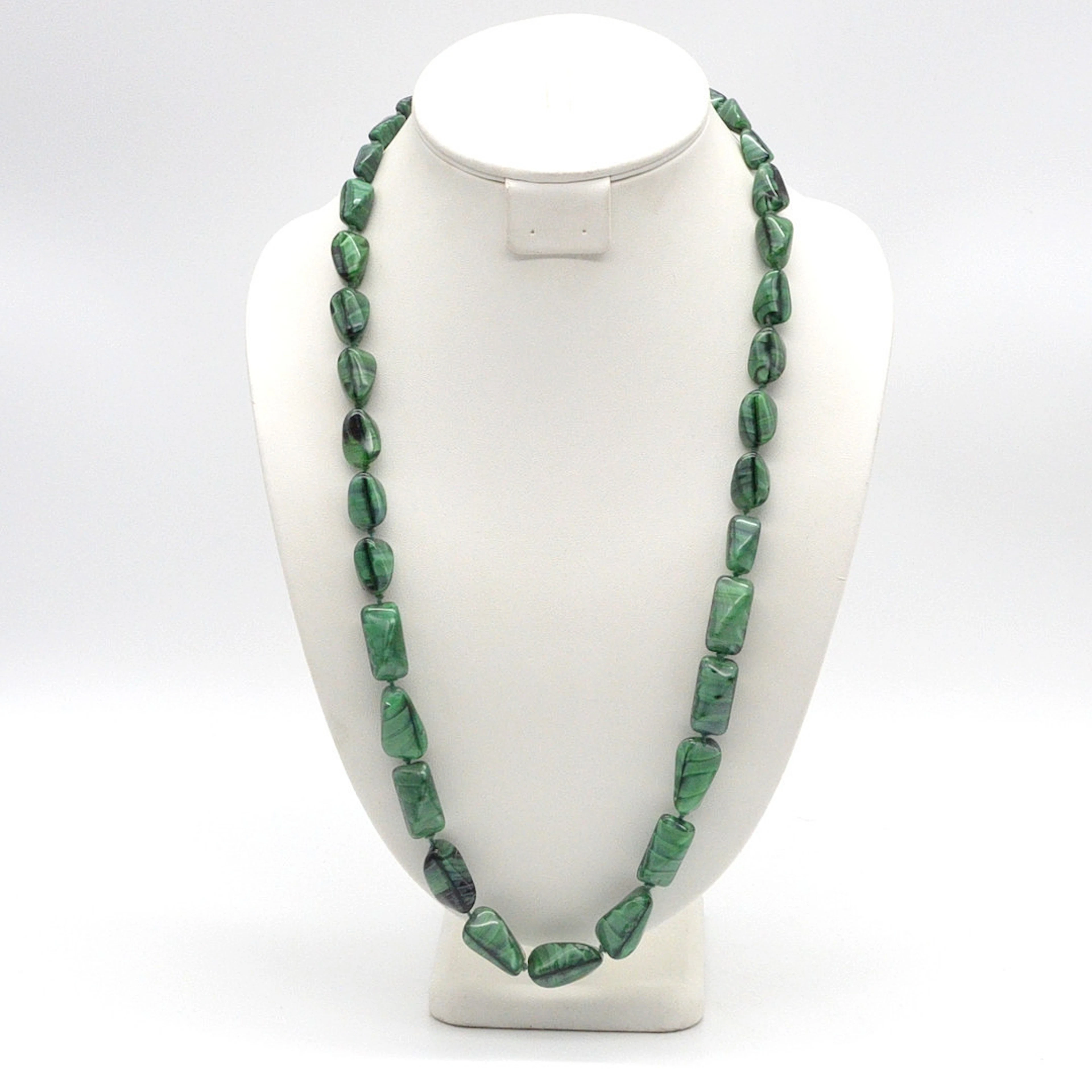 MURANO GLASPERLEN COLLIER, HANDGEMACHT, IN MALACHIT-FARBEN, DER GRÖSSE