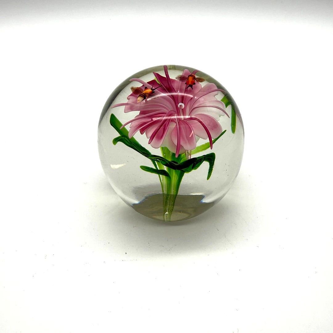 BRIEFBESCHWERER GLAS BLUME INSEKTEN.