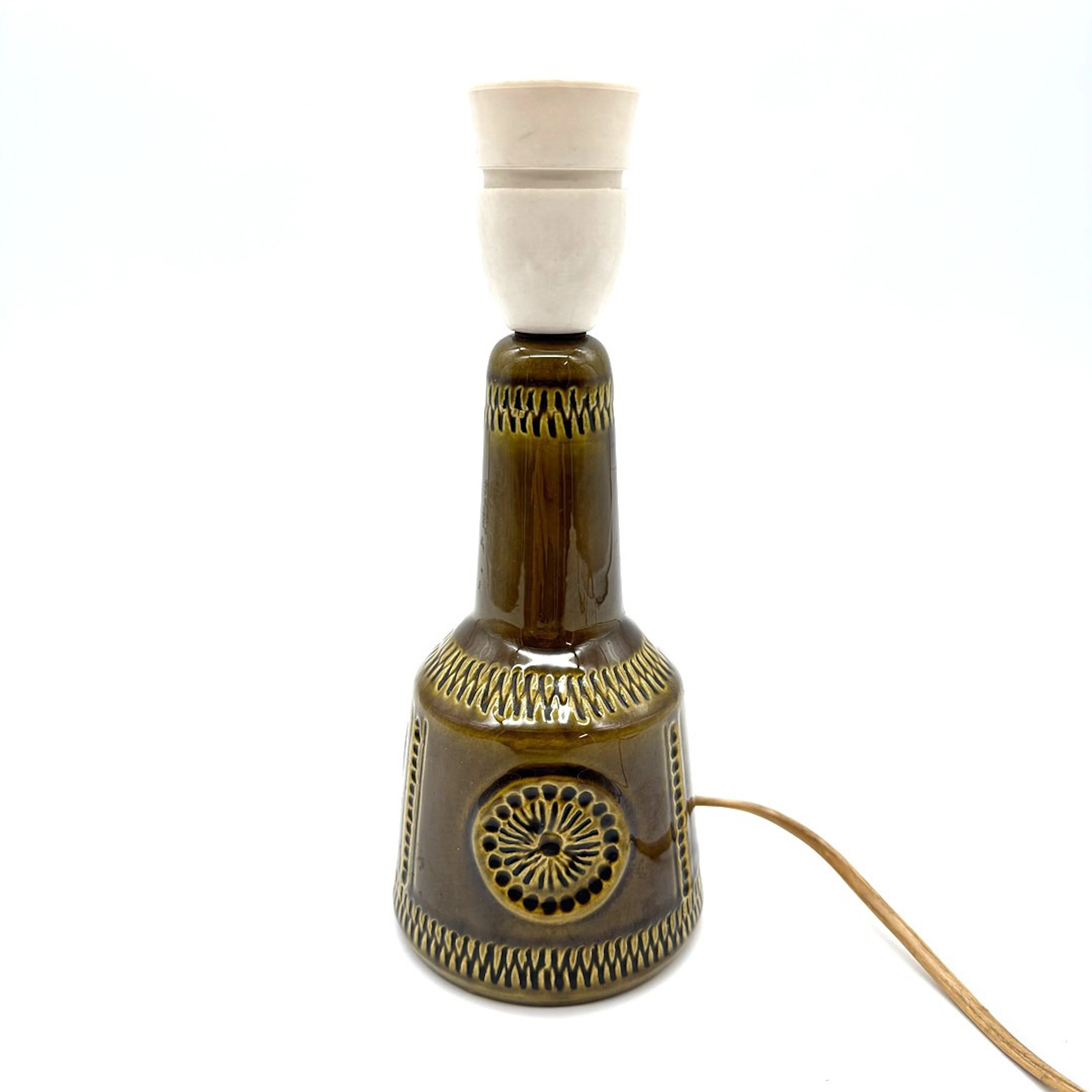 CLOOS & CO. 553 GLASEIERTE KERAMIK TISCHLAMPE DEUTSCHLAND 60ER / 70ER.