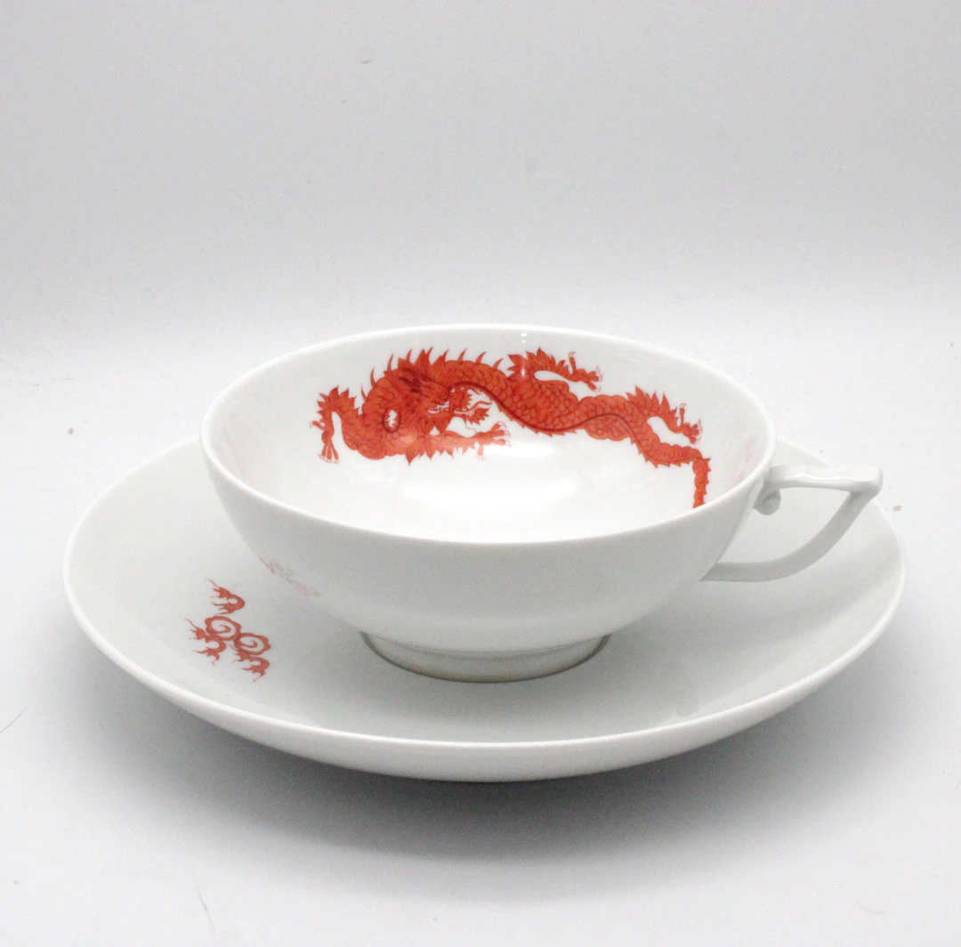 MEISSEN TEETASSE MIT UNTERTASSE, „MINGDRACHE“, PORZELLAN, I-FORM