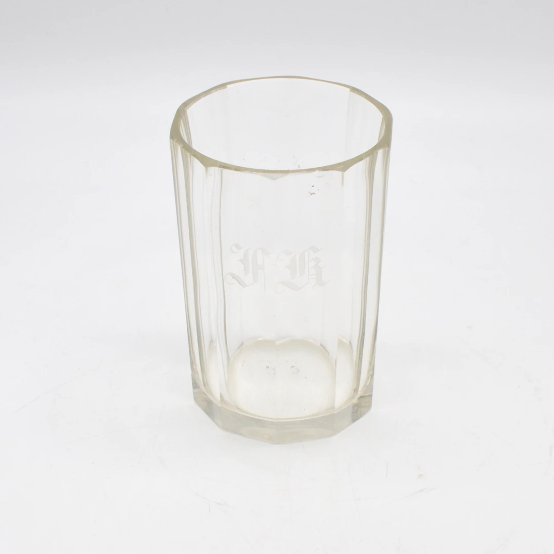 BIEDERMEIER GLAS, INITIALEN HK, DEUTSCHLAND, 19. JAHRHUNDERT.