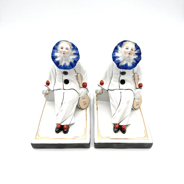 DRESSEL UND KISTER ART DECO BUCHSTÜTZEN PIERROT AUS PORZELLANFIGUREN