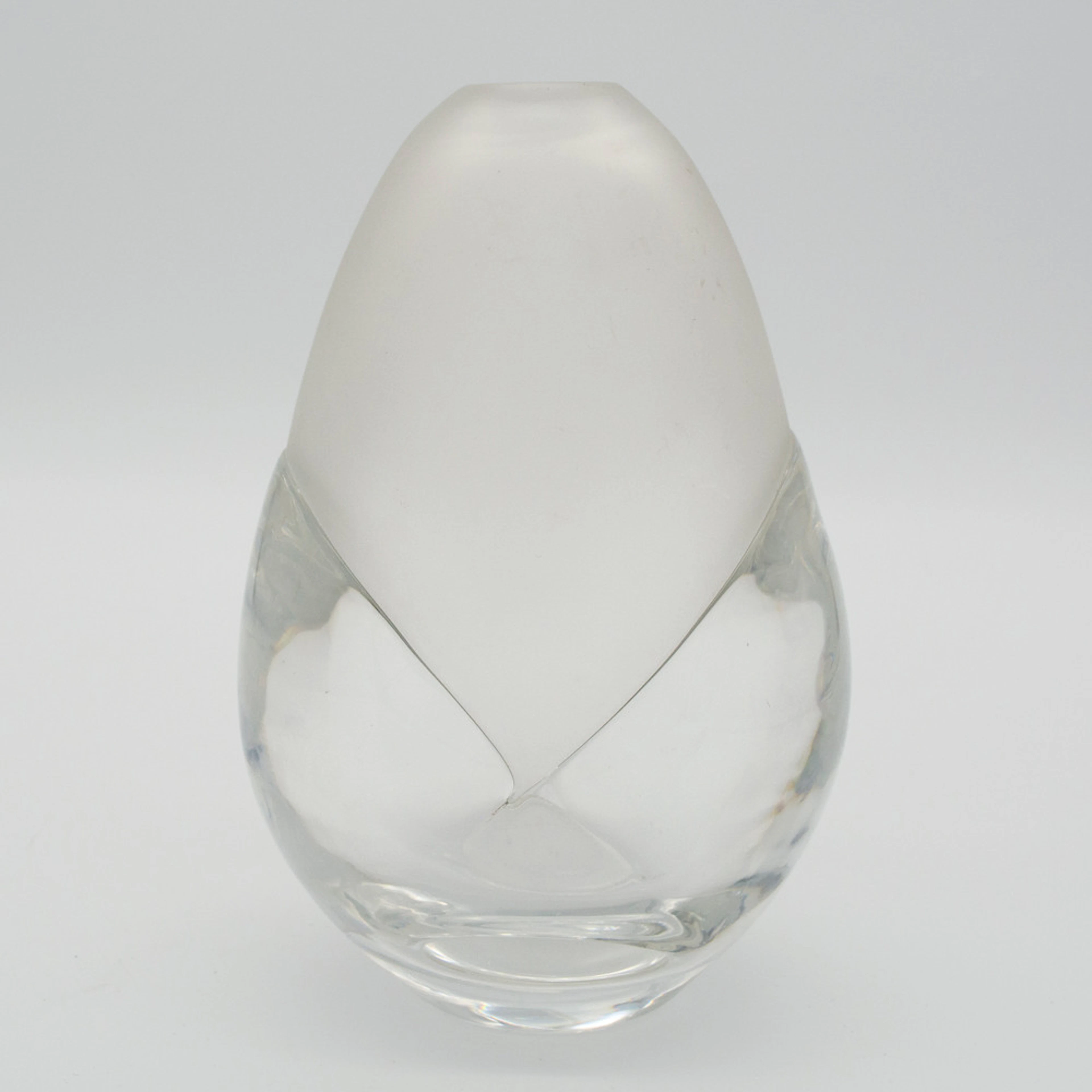 MATS JONASSON. SCHWEDISCHE BLEIKRISTALLVASE, „SIGNATUR COLLECTION“