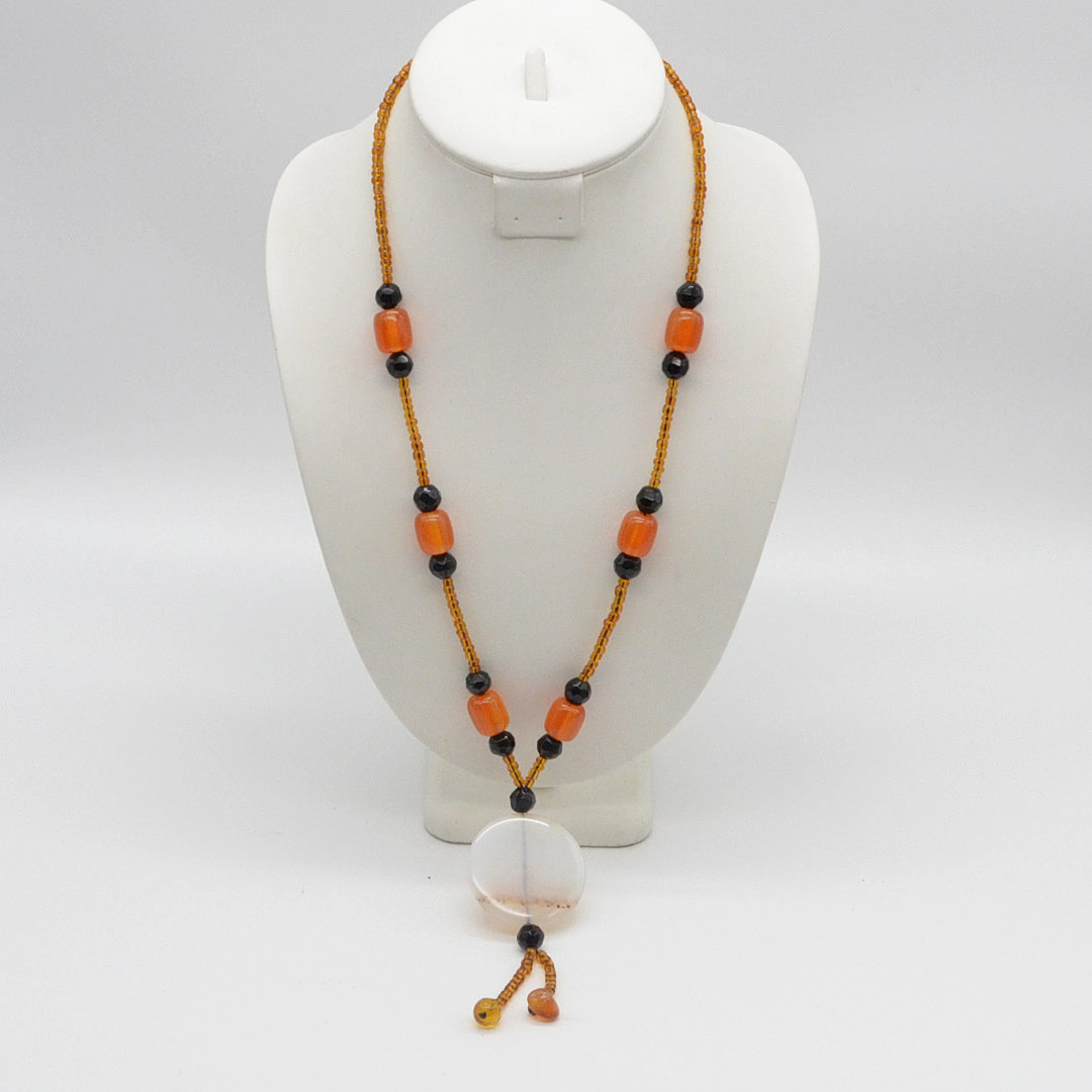 HANDGEMACHTES COLLIER MIT GHOSENIT UND GLASPERLEN, ENDLOSKETTE, VINTAGE