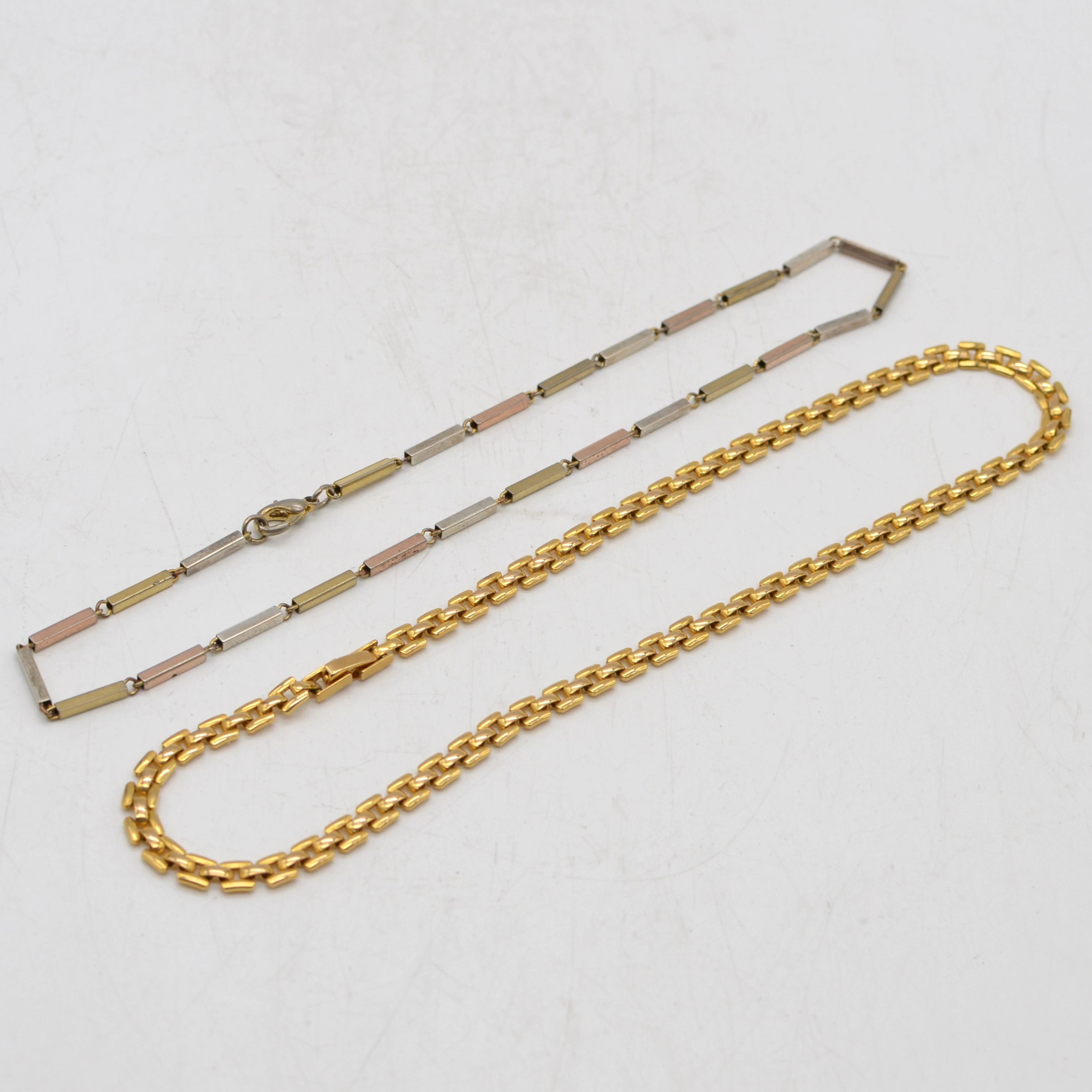 VINTAGE MODESCHMUCK KONVOLUT, ZWEI COLLIERS, SPÄTE 20. JAHRHUNDERT.