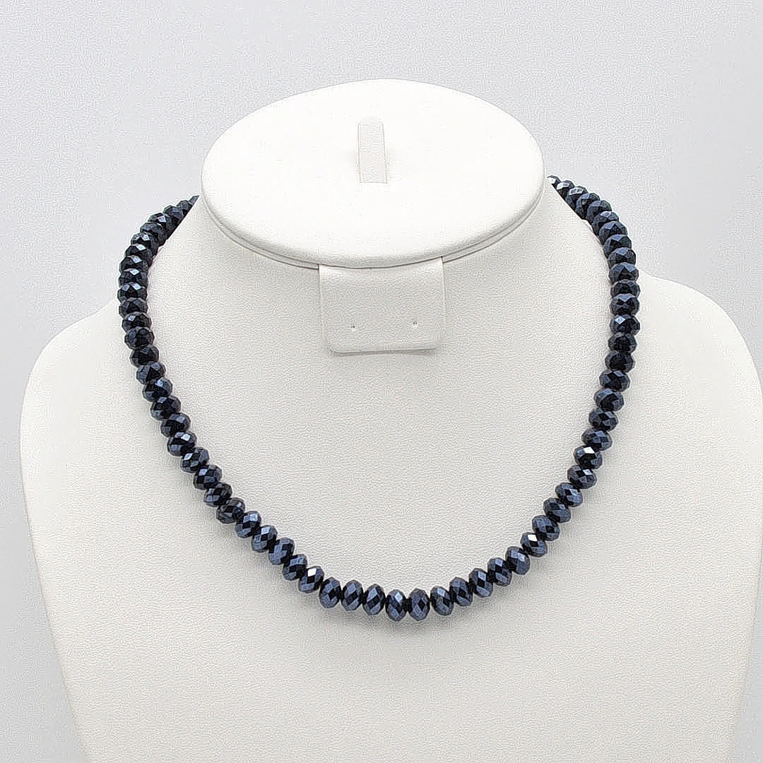 GLAS COLLIER, DUNKELBLAU UND FACETTIERT, ENDLOSKETTE AM FLEXBAND