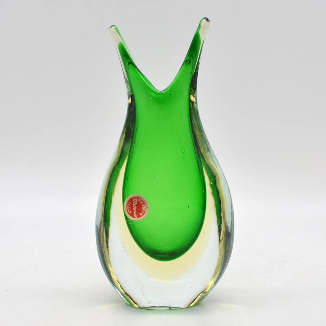 MURANO DESIGNERVASE, STUDIOGLAS, SOMMERSO, ITALIEN, UM 1950, MIT STUDIOETIKETT.