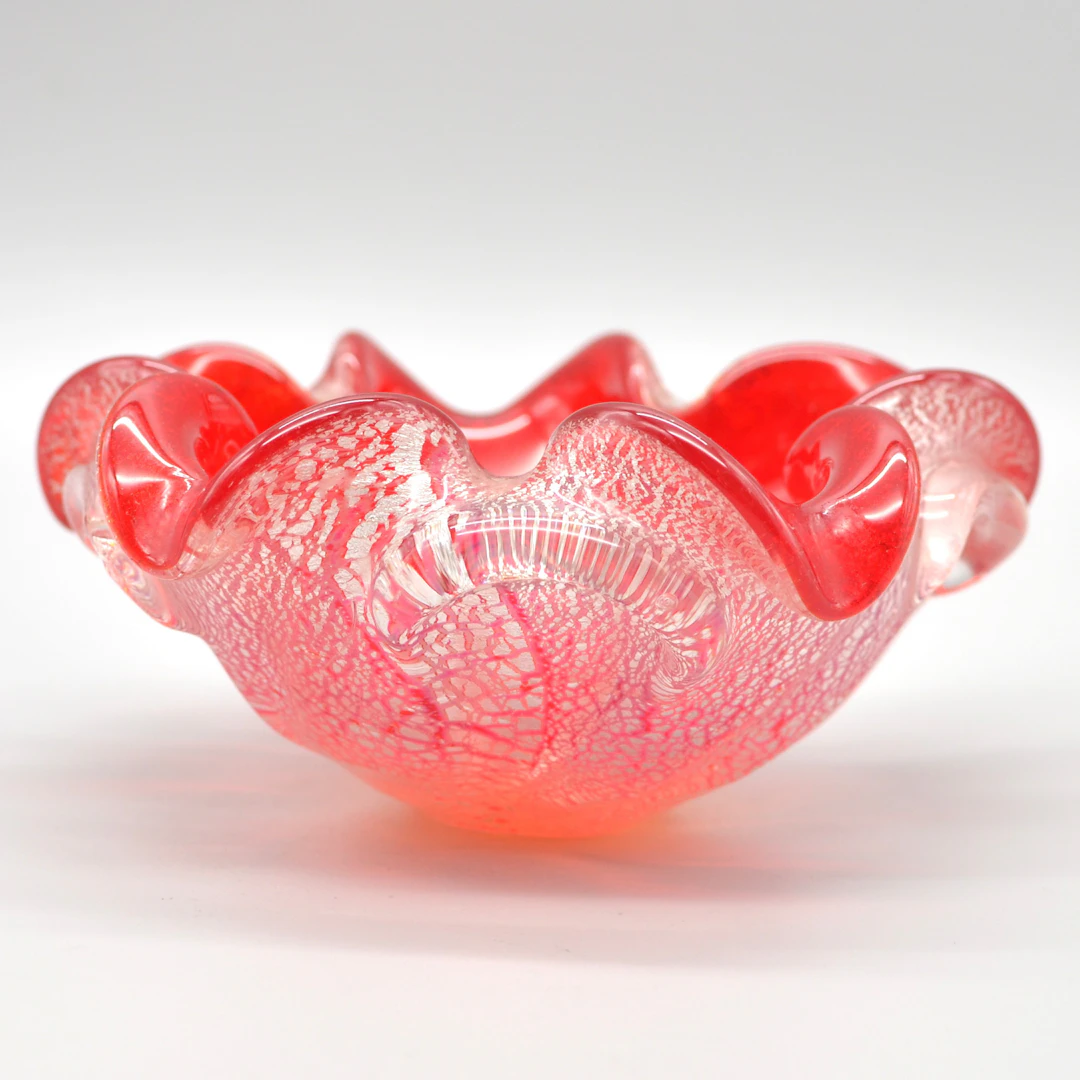 BAROVIER & TOSO. MURANO GLAS SCHALE, BLUMENFORM, STUDIOGLAS MIT SILBERPLATZFOLIE