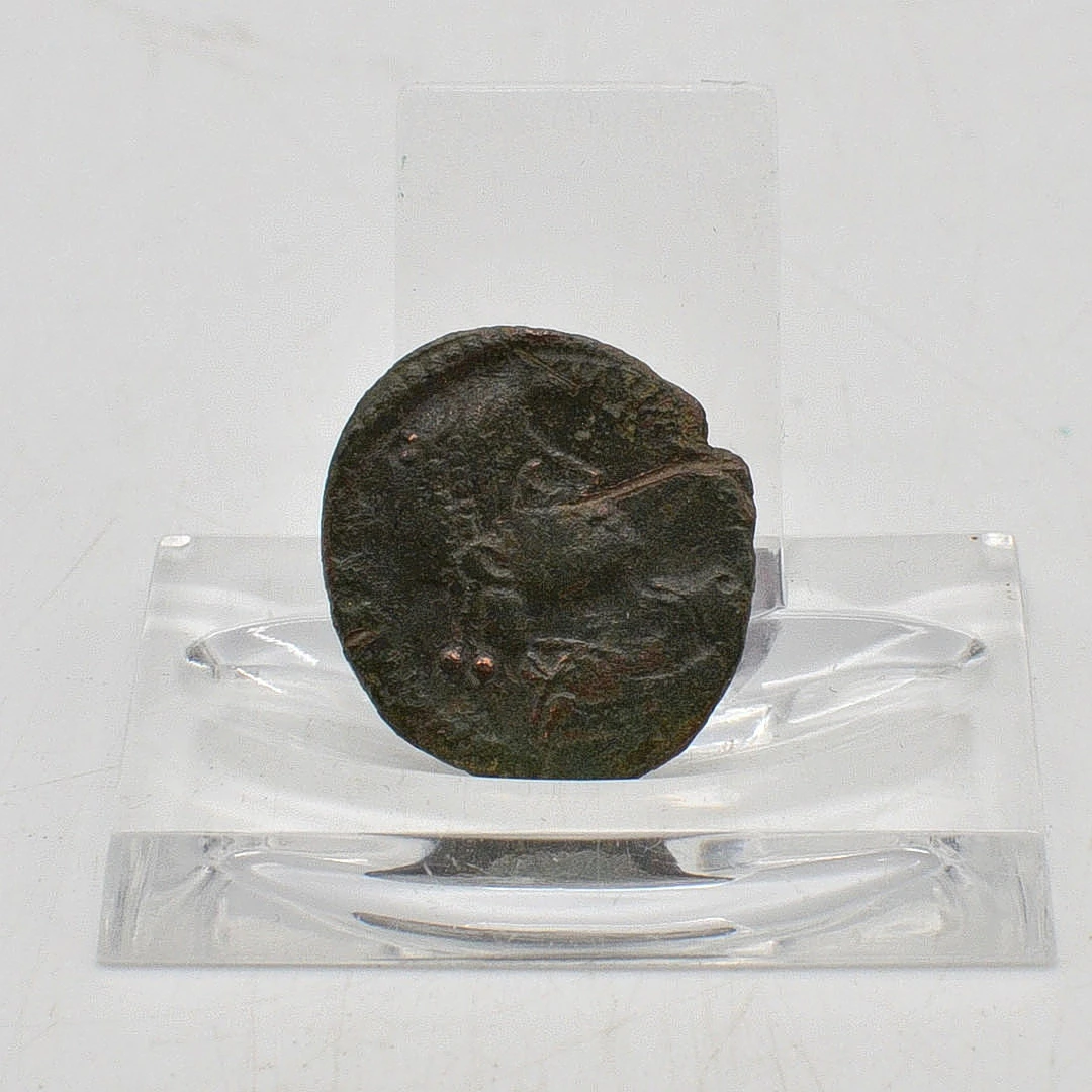 GRATIANUS (367-383) ANTIKE RÖMISCHE MÜNZE, BRONZE MIT DUNKLER PATINA