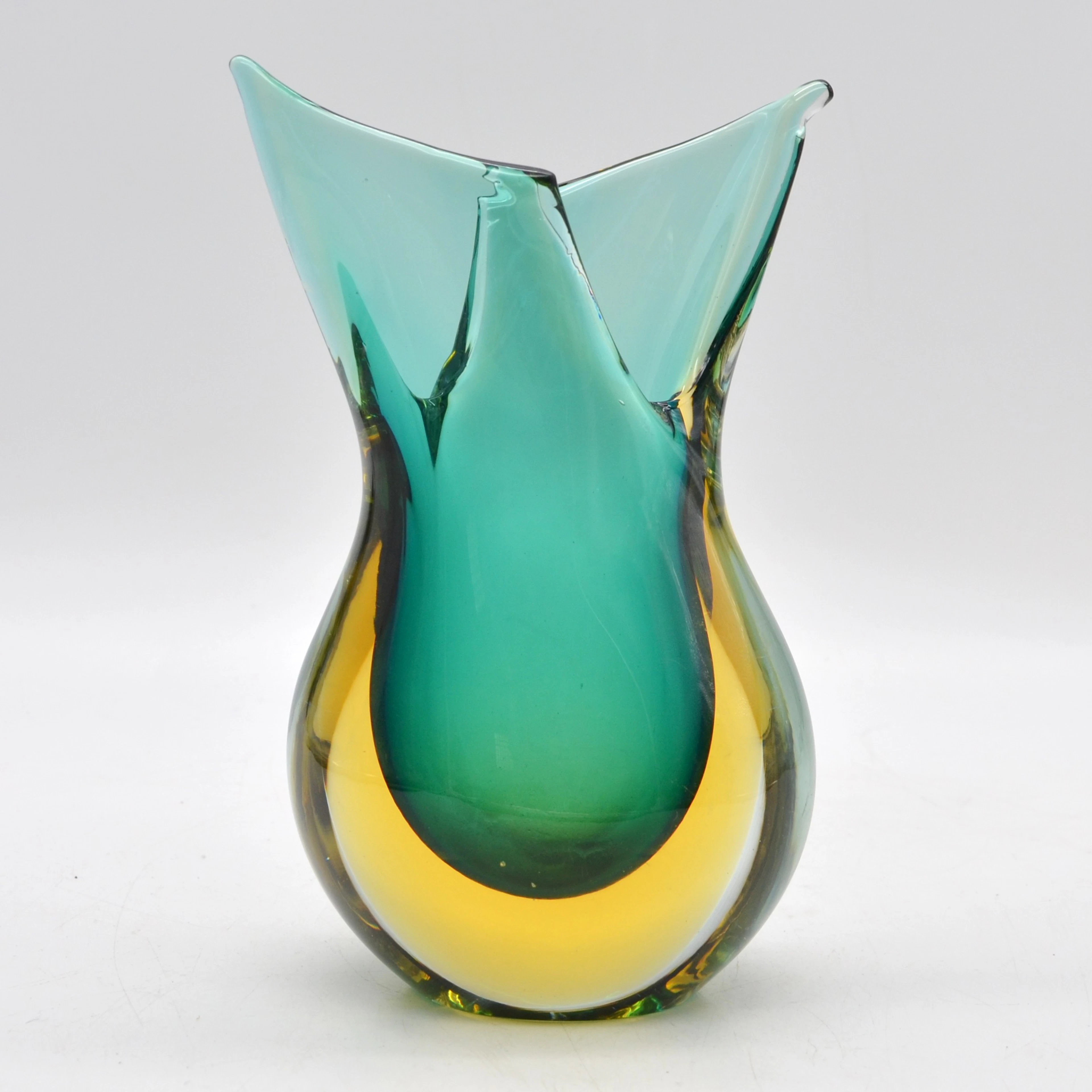 FLAVIO POLI. MURANO DESIGNERVASE, STUDIOGLAS, SOMMERSO, ITALIEN, UM 1950.