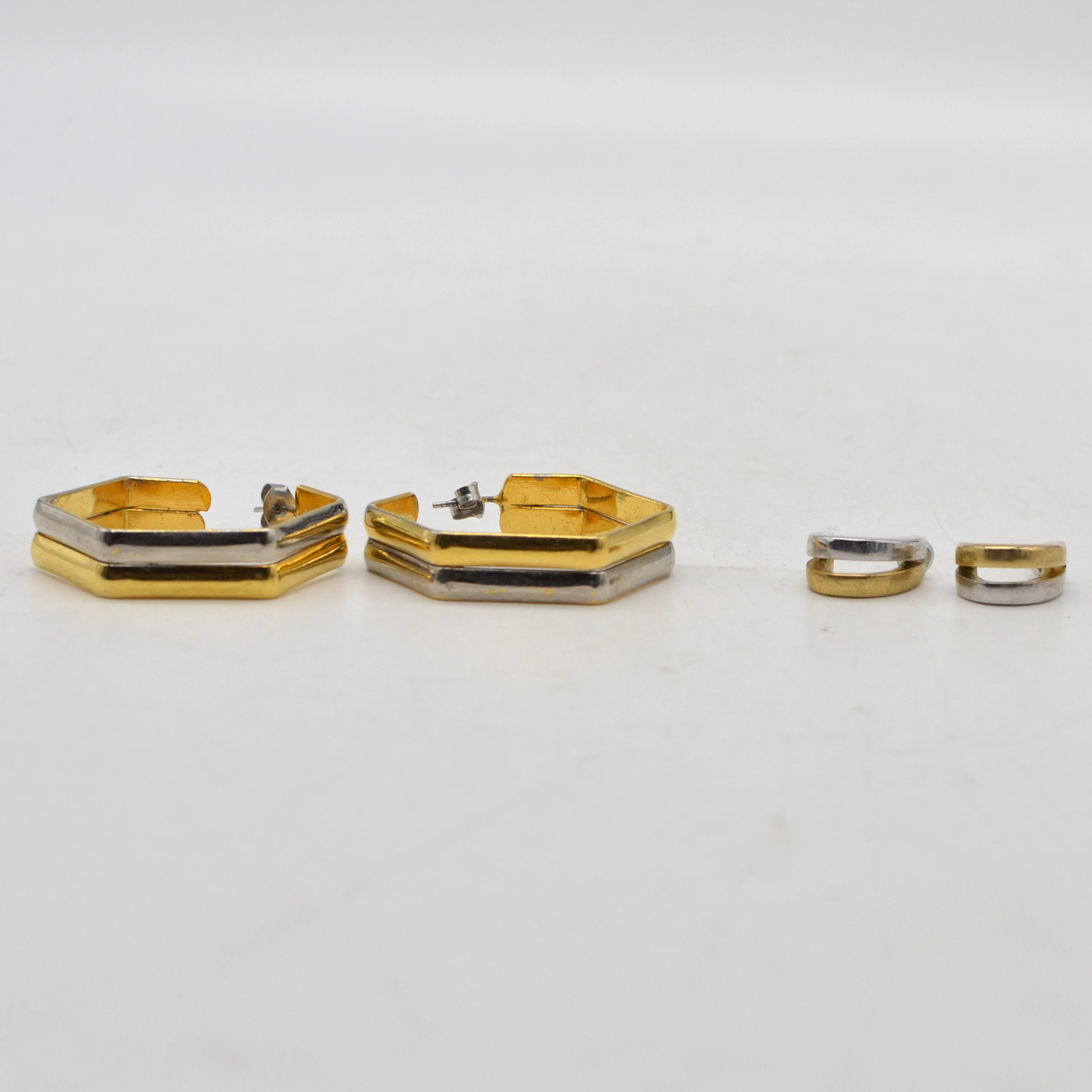 MODESCHMUCK KONVOLUT: ZWEI PAAR SILBER-GOLDENE OHRRINGE.