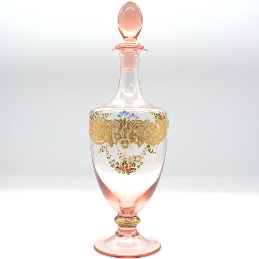 VENEZIANISCHE GLAS KARAFFE MIT GOLD UND EMAIL MALEREI; SIGNIERT 1889