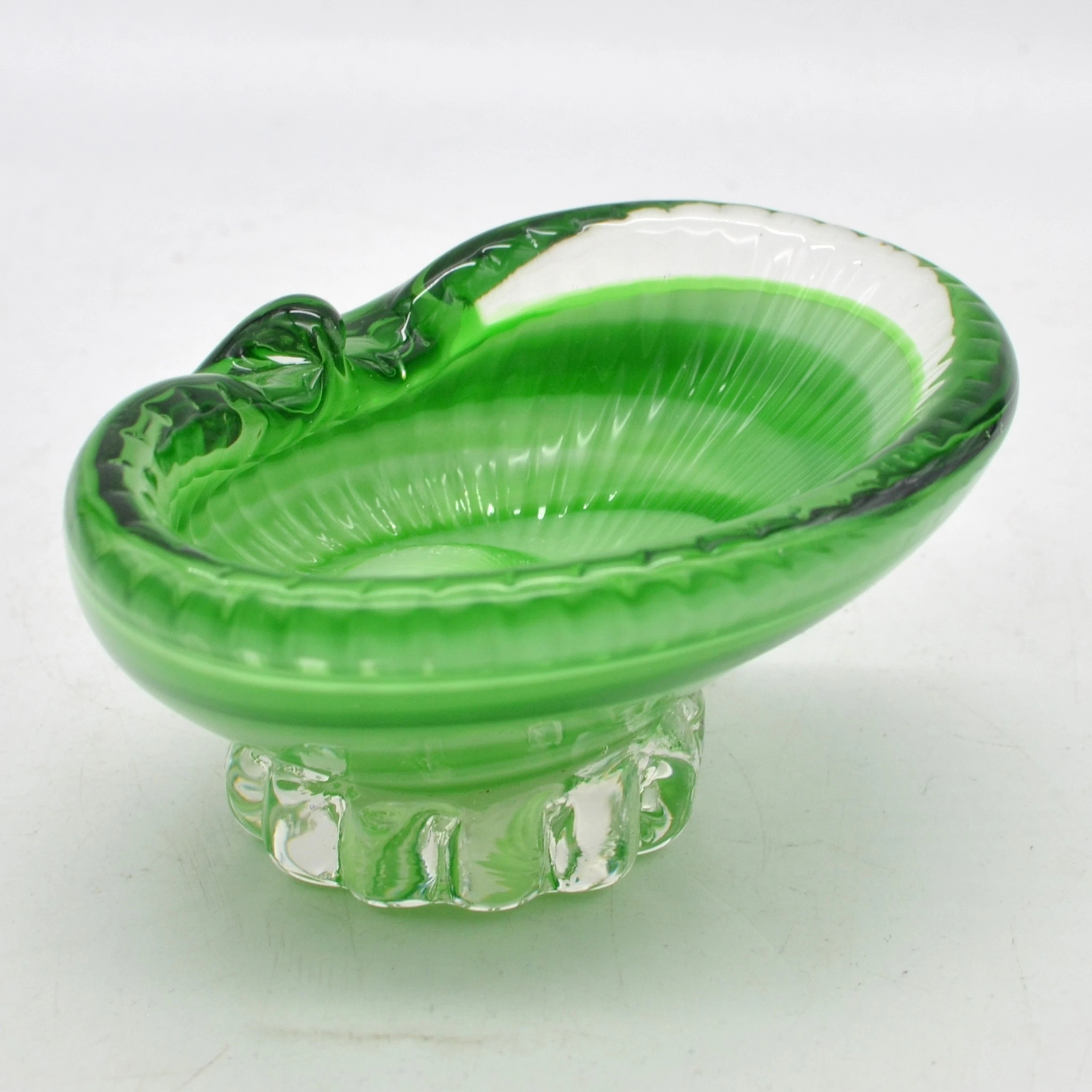 MURANO GLAS SCHALE, MEHRFACHES STUDIOGLAS, GRÜN-WEISS-TRANSPARENT