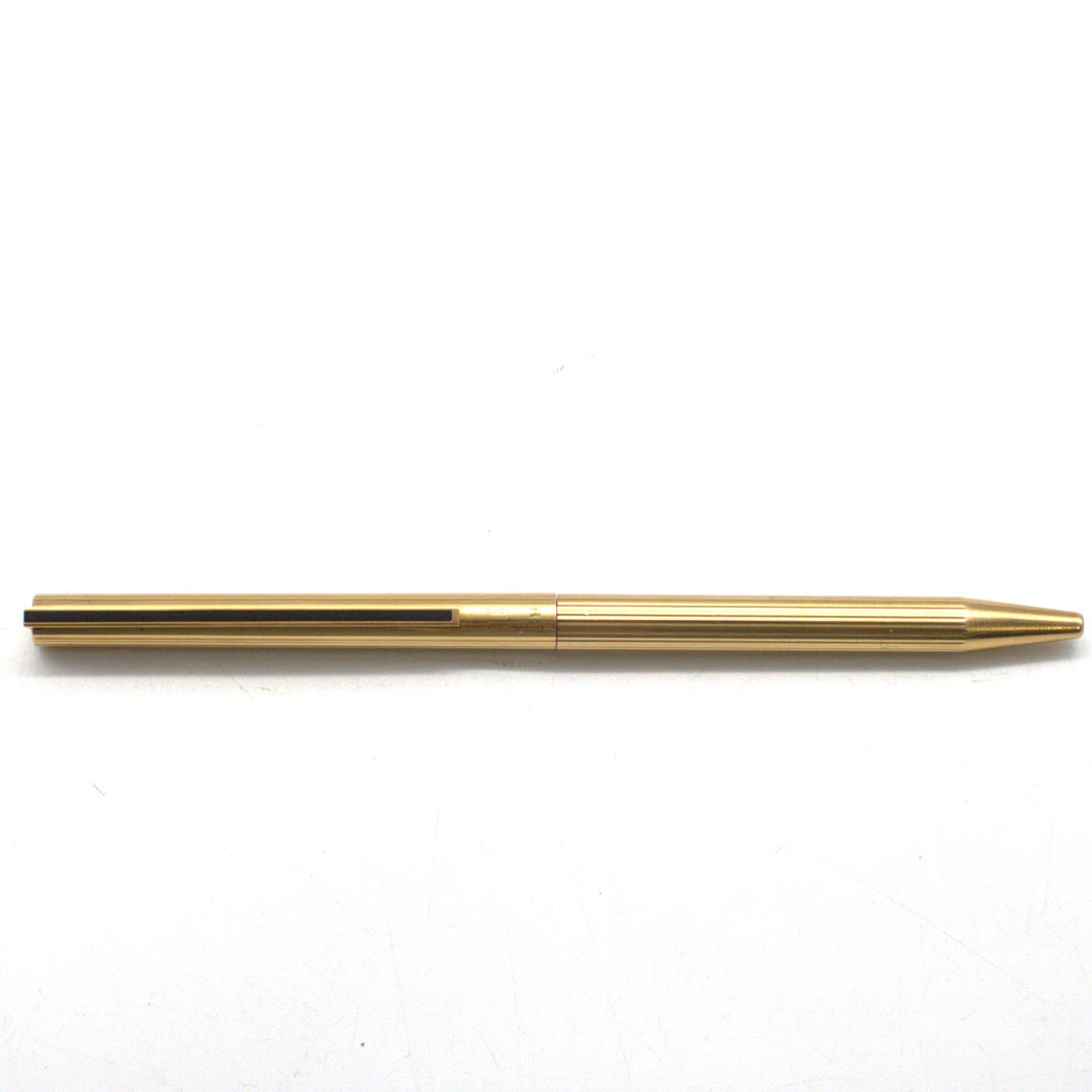 S.T. DUPONT. VERGOLDETER S.T. DUPONT CLASSIQUE KUGELSCHREIBER IM
