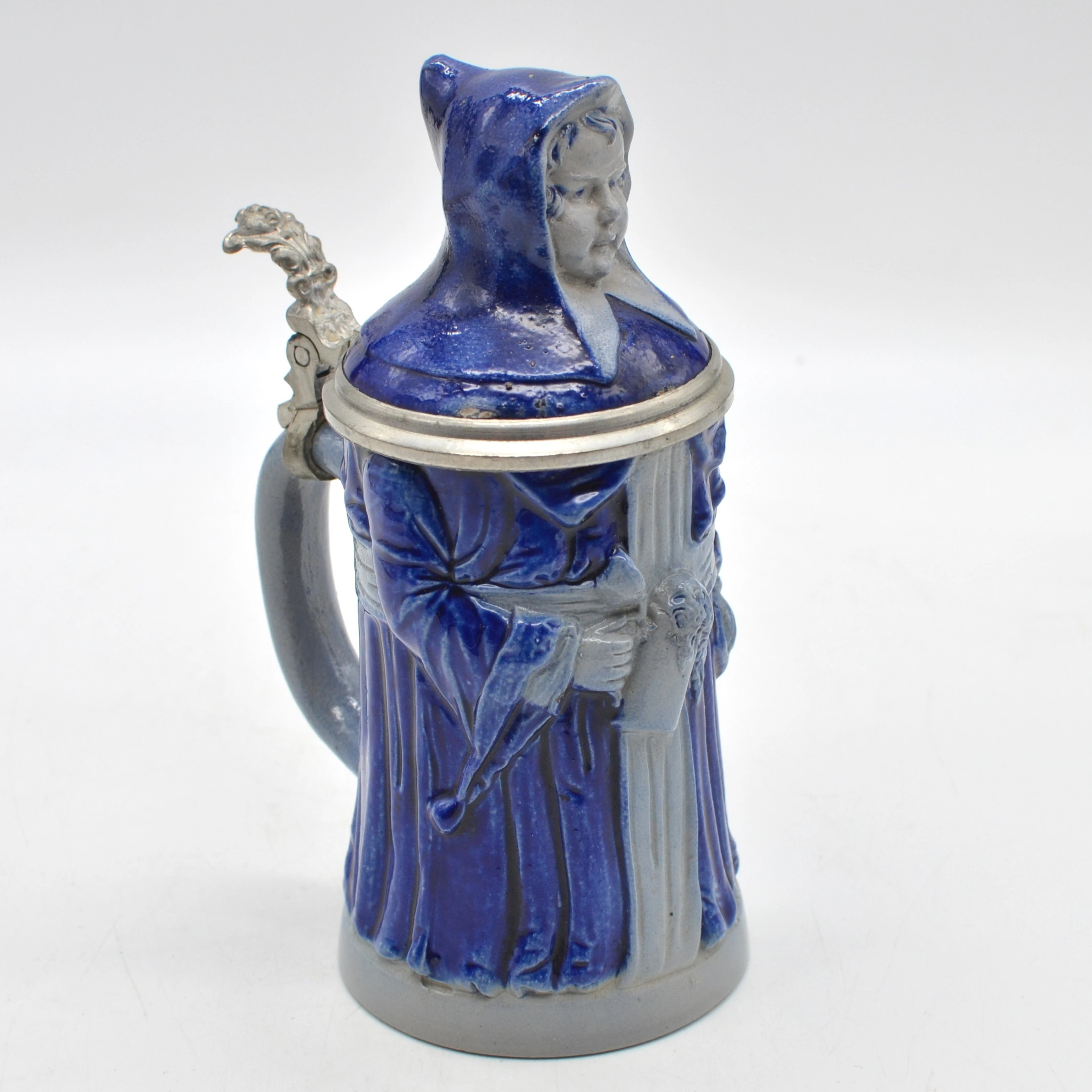 FIGURENKRUG, MÖNCH, STEINZEUG, BLAU GLASIERT, ZINNMONTUR, DEUTSCHLAND