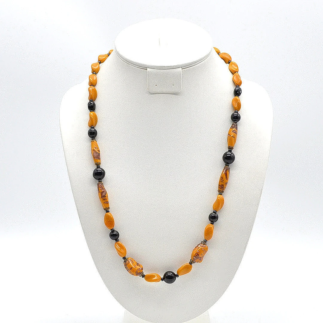 MURANO GLAS COLLIER MIT GOLDFLITTER PERLEN, HANDGEMACHT, CA. 62CM.
