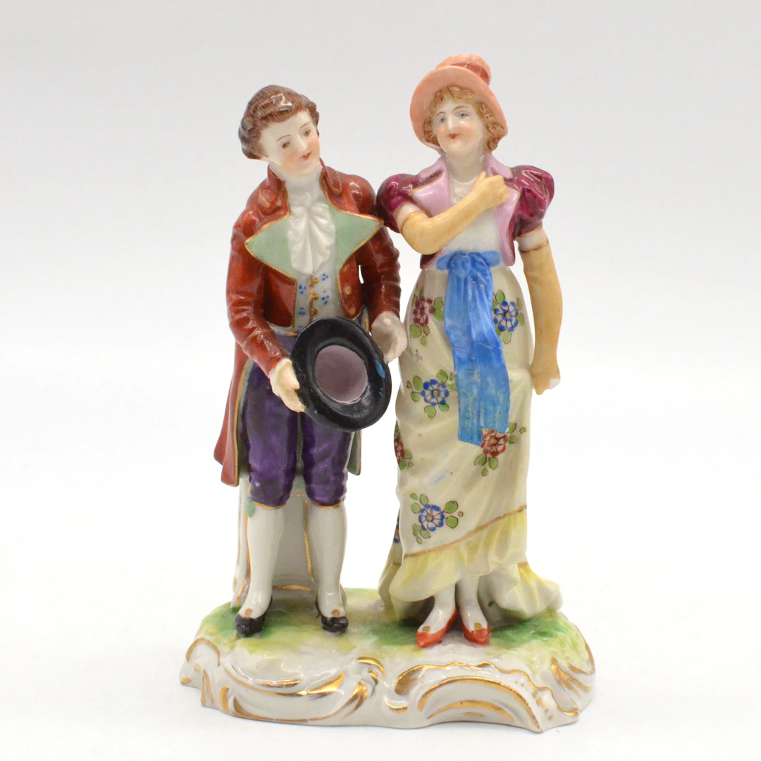 VOLKSTEDT, ANTON MÜLLER & CO.. THÜRINGER PORZELLANFIGUR "PÄRCHEN"