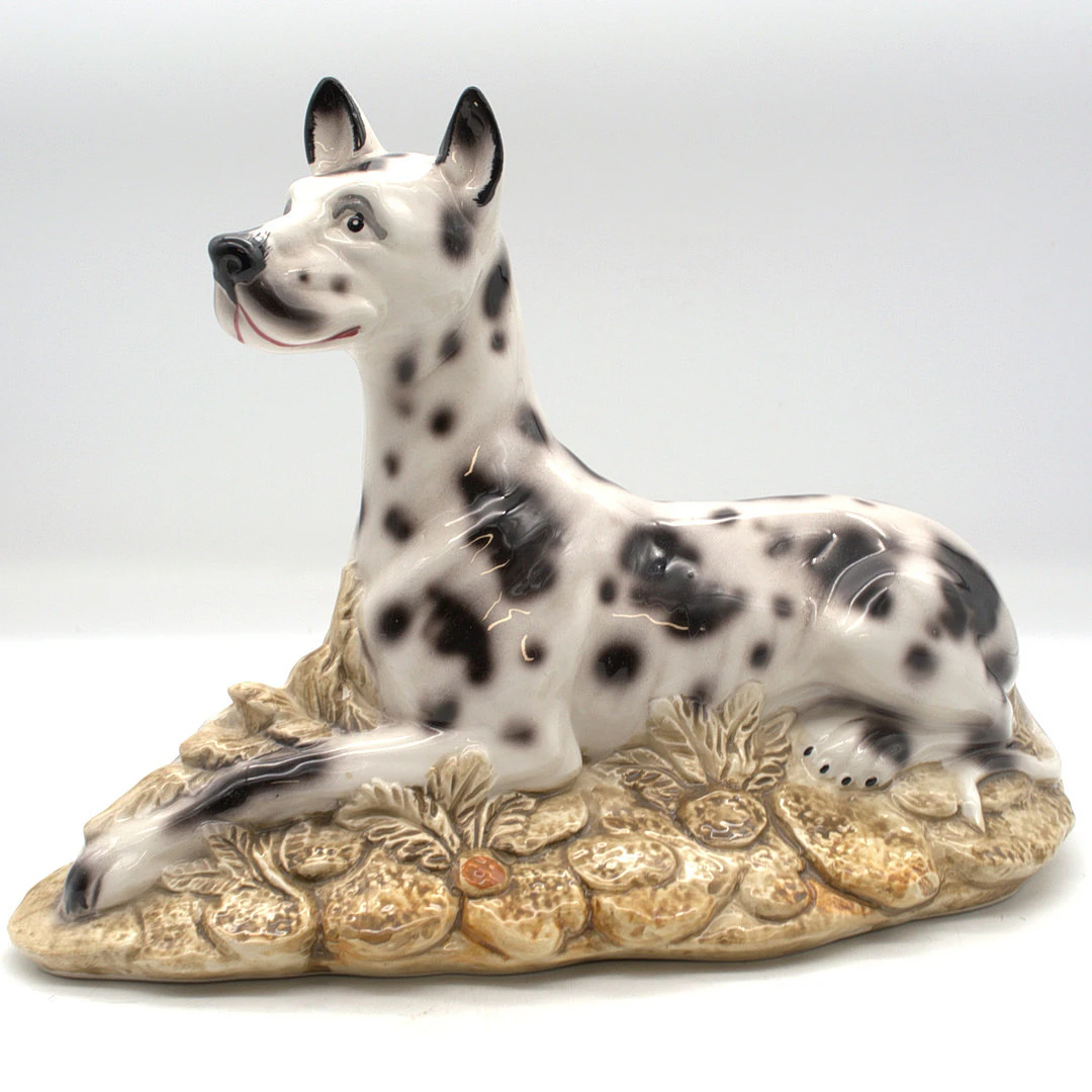BASSANO KERAMIK HUNDE FIGUR, DEUTSCHE DOGGE, 20. JAHRHUNDERT, ITALIEN.