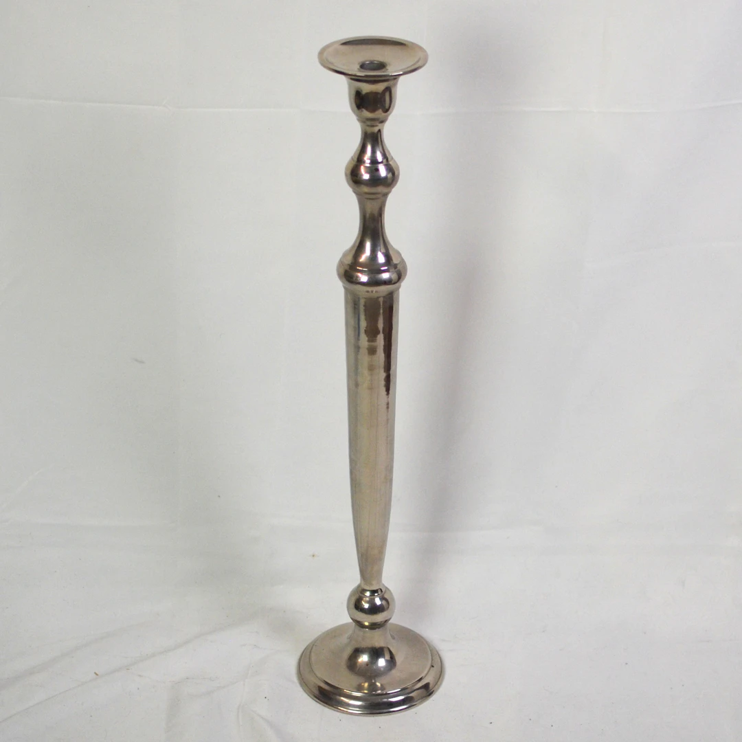 GROSSER KERZENLEUCHTER, METALL, VERSILBERT, UM 1950, HÖHE: CA. 71,5 CM.