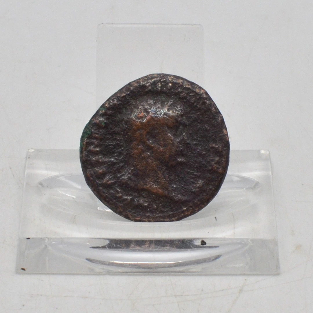 ANTIKE RÖMISCHE MÜNZE AUS BRONZE (98-99 n. Chr.), MARCUS ULPIUS TRAIANUS