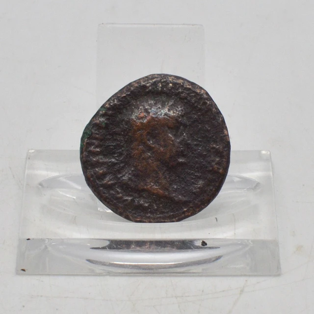 ANTIKE RÖMISCHE MÜNZE AUS BRONZE (98-99 n. Chr.), MARCUS ULPIUS TRAIANUS