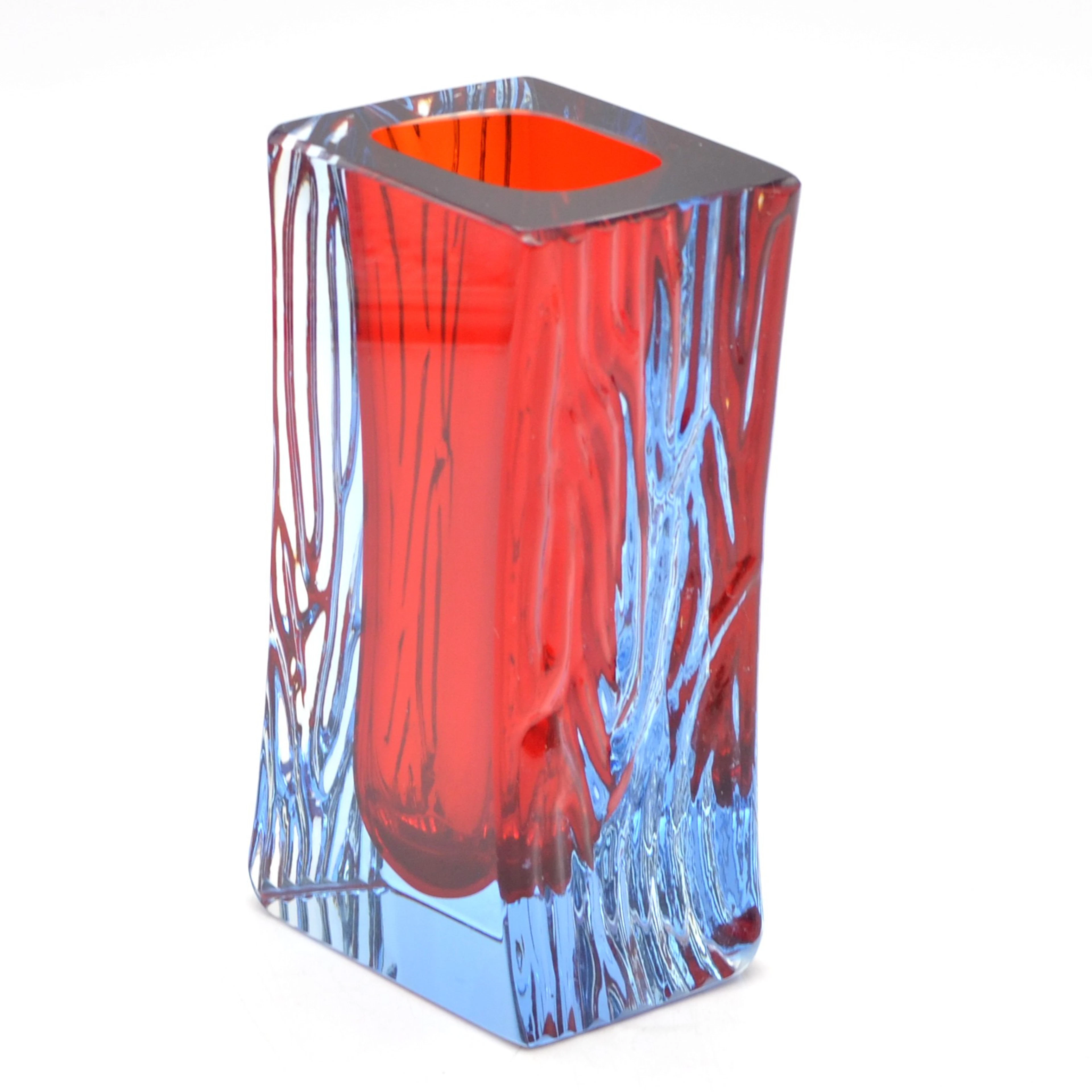 ALESSANDRO MANDRUZZATO. MURANO DESIGNERVASE, STUDIOGLAS, SOMMERSO