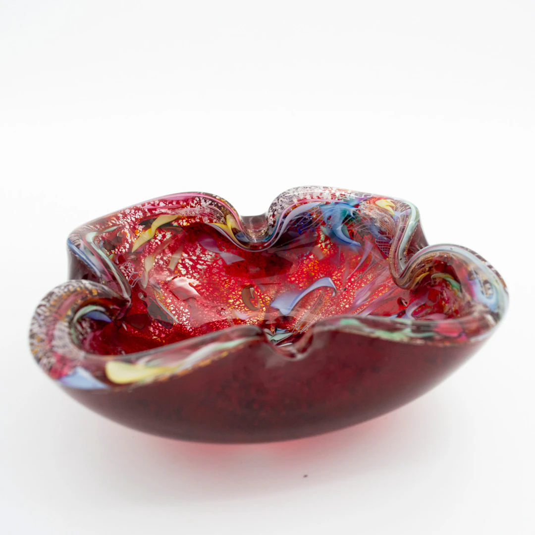 DINO MARTENS. MURANO DESIGNERSCHALE, MEHRFACHES STUDIOGLAS, SILBERPLATZFOLIE