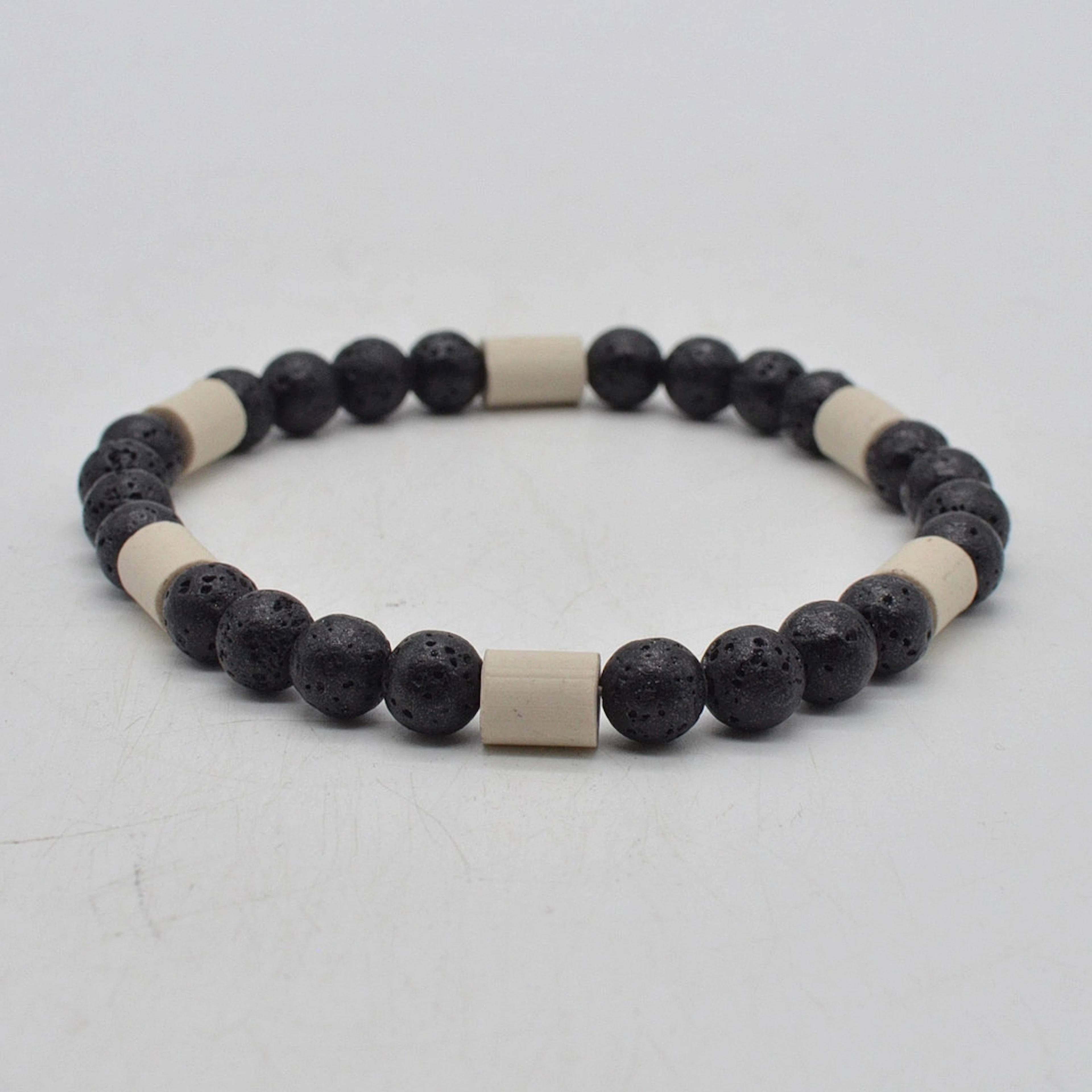 VINTAGE COLLIER MIT LAVASTEINPERLEN, KERAMIKTRENNPERLEN, AM FLEXBAND