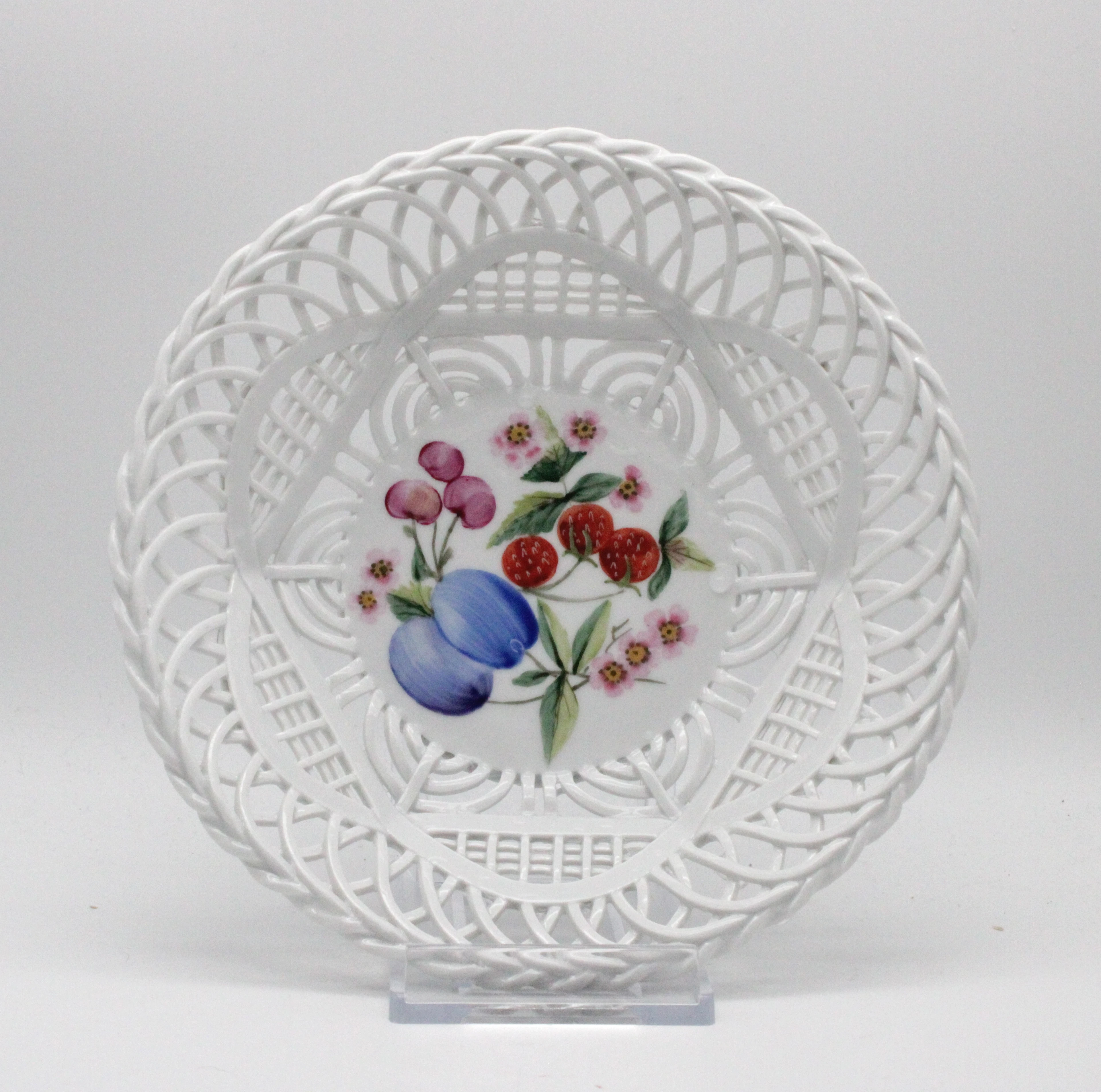 HEINRICH VILLEROY & BOCH MADRID, DURCHBRUCHTELLER MIT FRÜCHTE-DEKOR