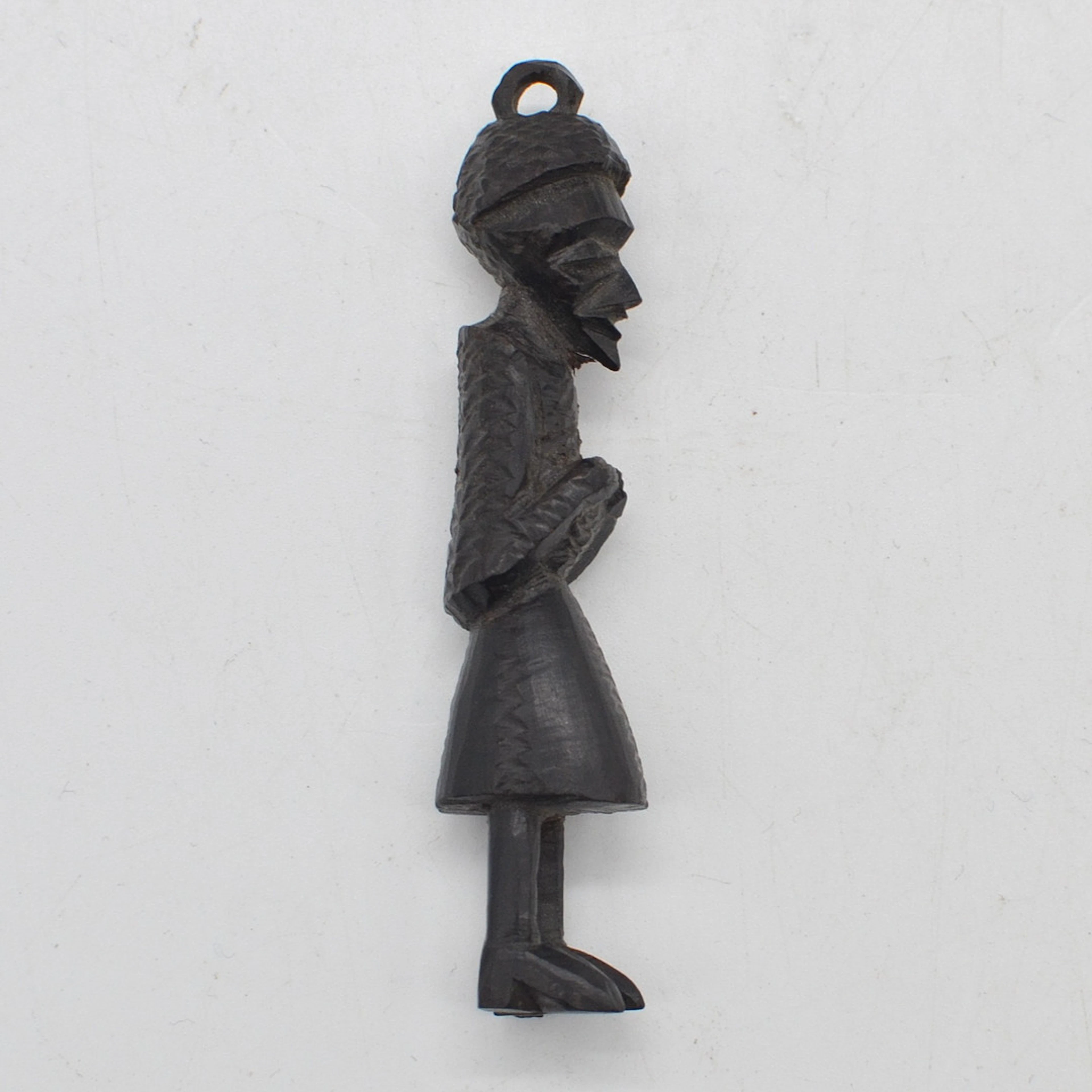 AFRIKANISCHER ANHÄNGER, MÄNNLICHE FIGUR, EBENHOLZ, HANDGESCHNITZT