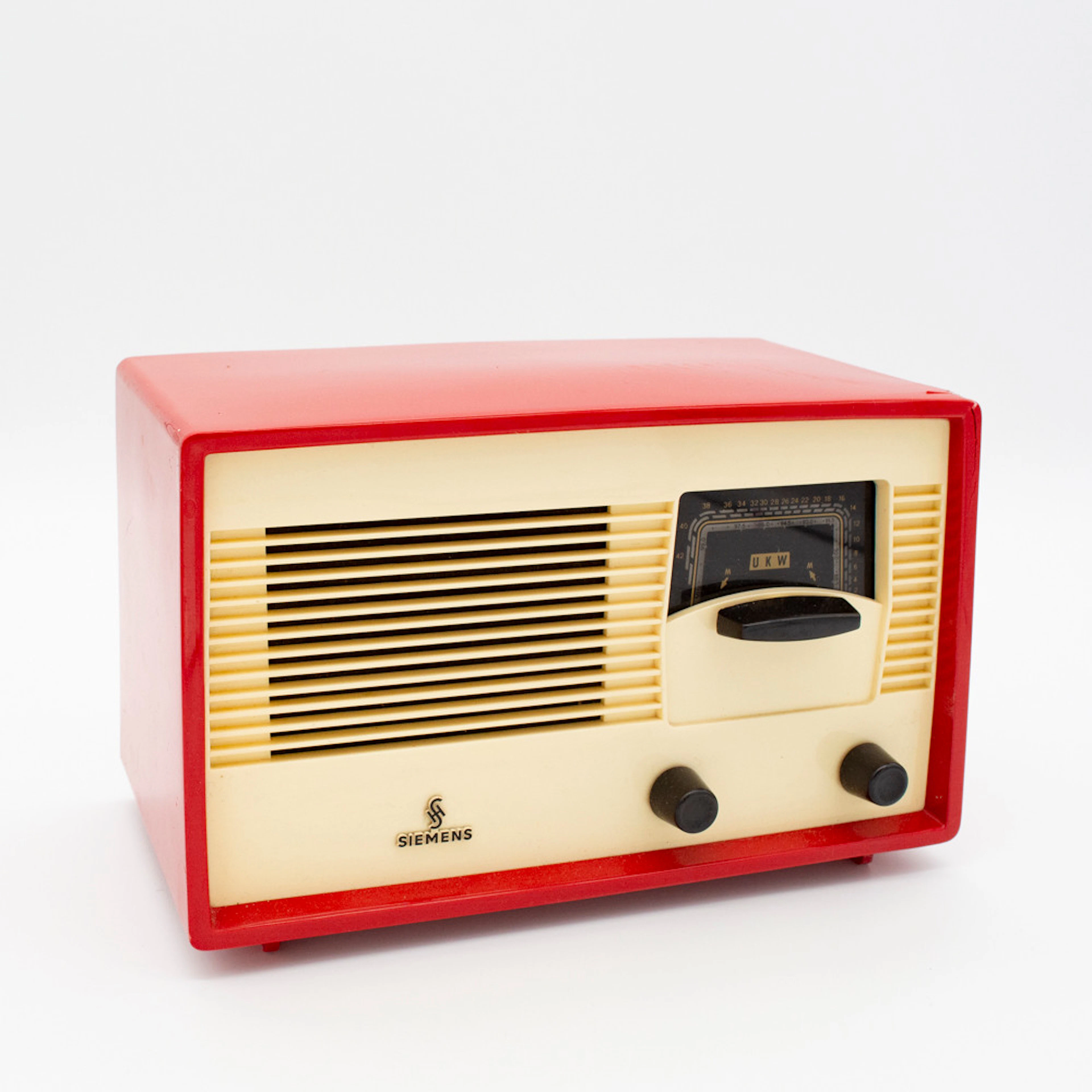 HISTORISCHES RÖHREN-TISCHRADIO VON SIEMENS, MODELL SIEMENS SUPER A
