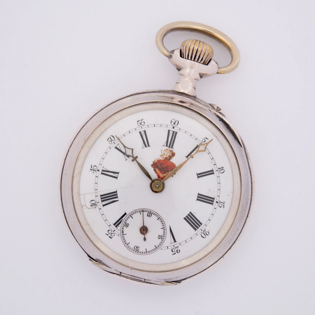 ANTIQE TASCHENUHR VERMUTLICH UM 1900 MIT COR JESU EMBLEM (HEILIEGE
